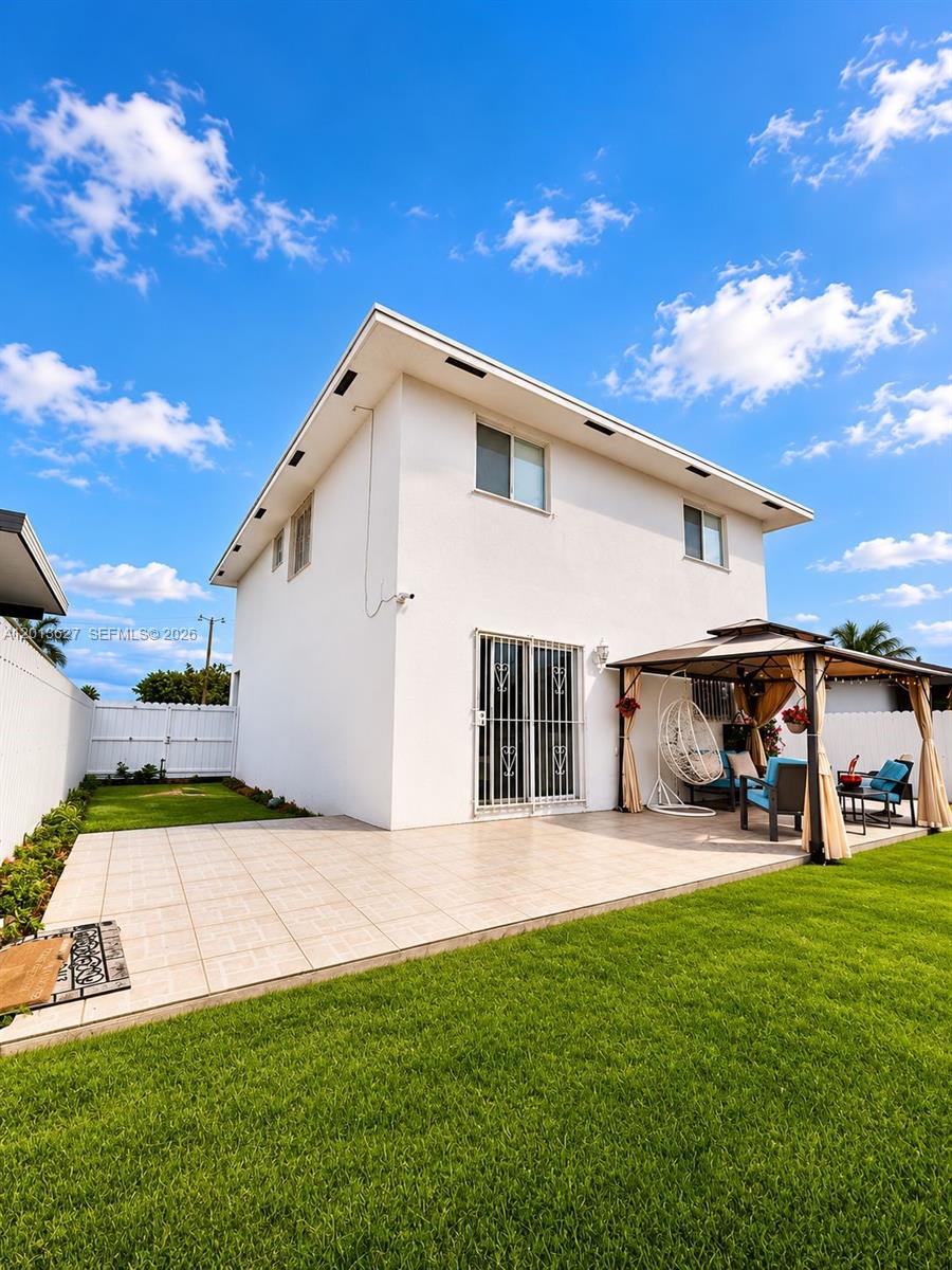 GREENWOOD VILLAS - Residential