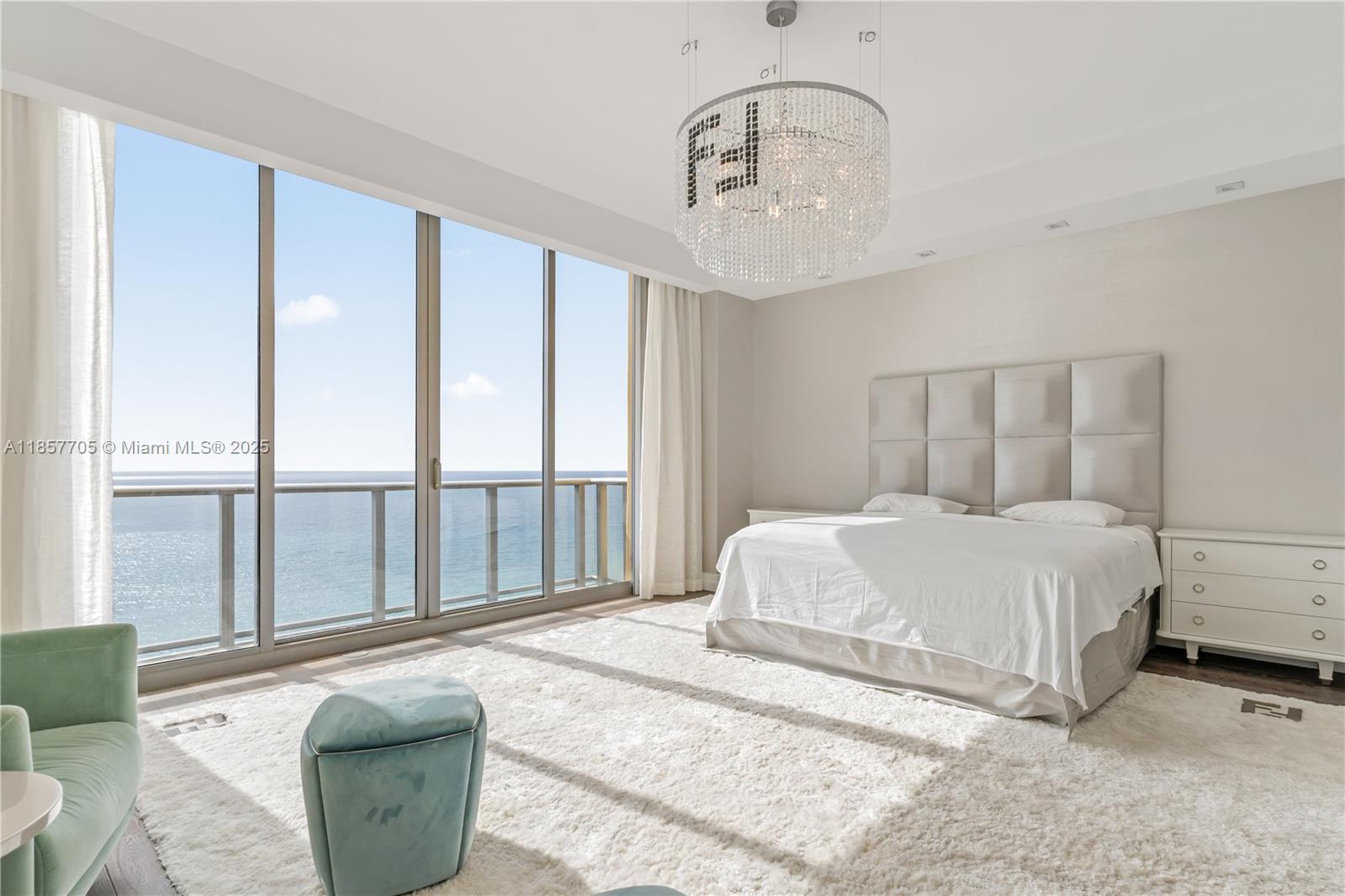 Mansions at Acqualina - Residential