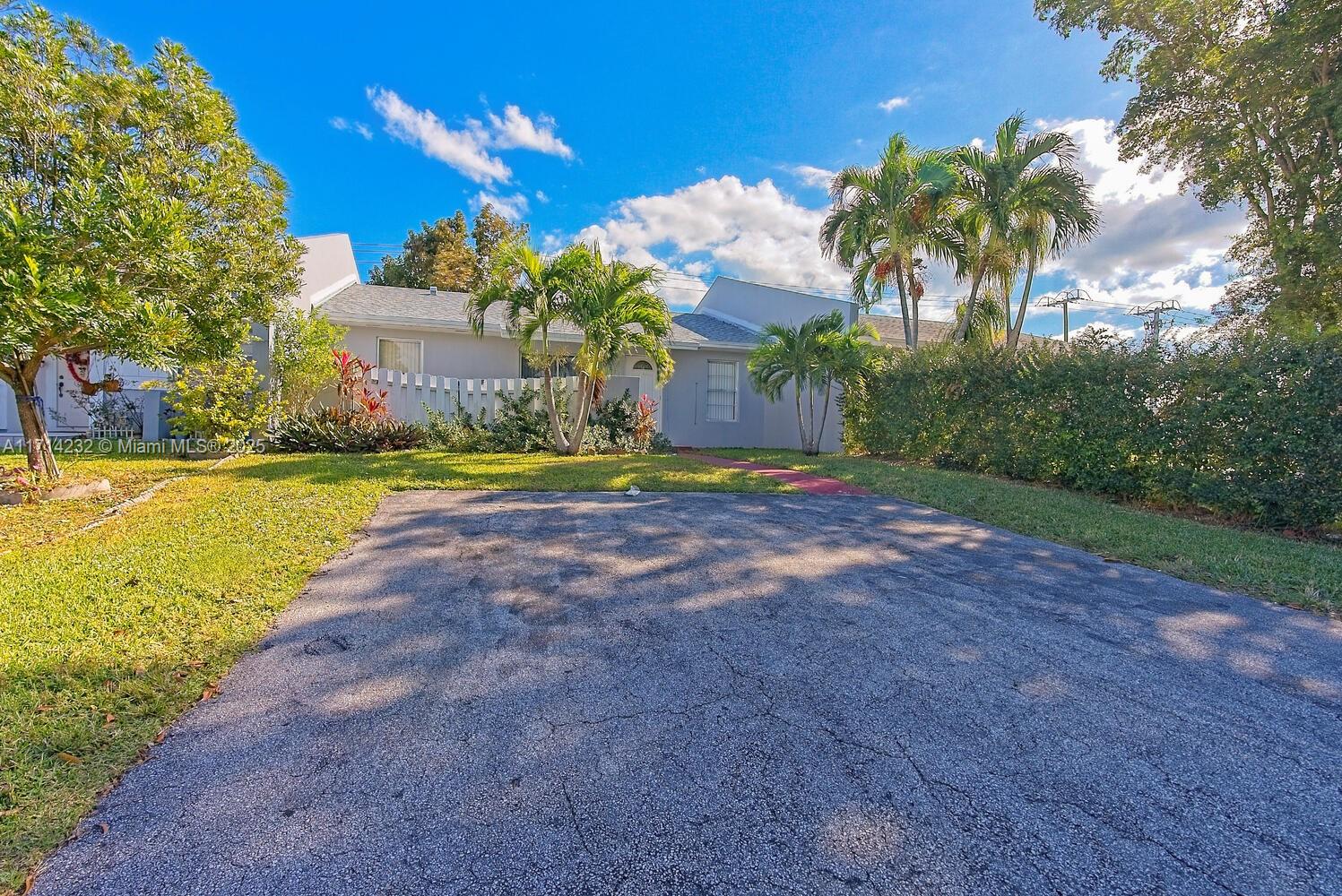 FRESHLY PAINTED AND REPAIRS HAVE BEEN MADE!!!! 3 bedroom 1 bath. Perfect for commutes to Miami or the Florida Keys. Open floor plan, ceramic floors throughout, vaulted ceilings. Nice backyard to have gatherings with your family and friends. One pet considered with additional non refundable pet deposit. NO HOA APPROVAL NECESSARY! Tenant responsible for grass cutting and  utilities. Rapid approval.