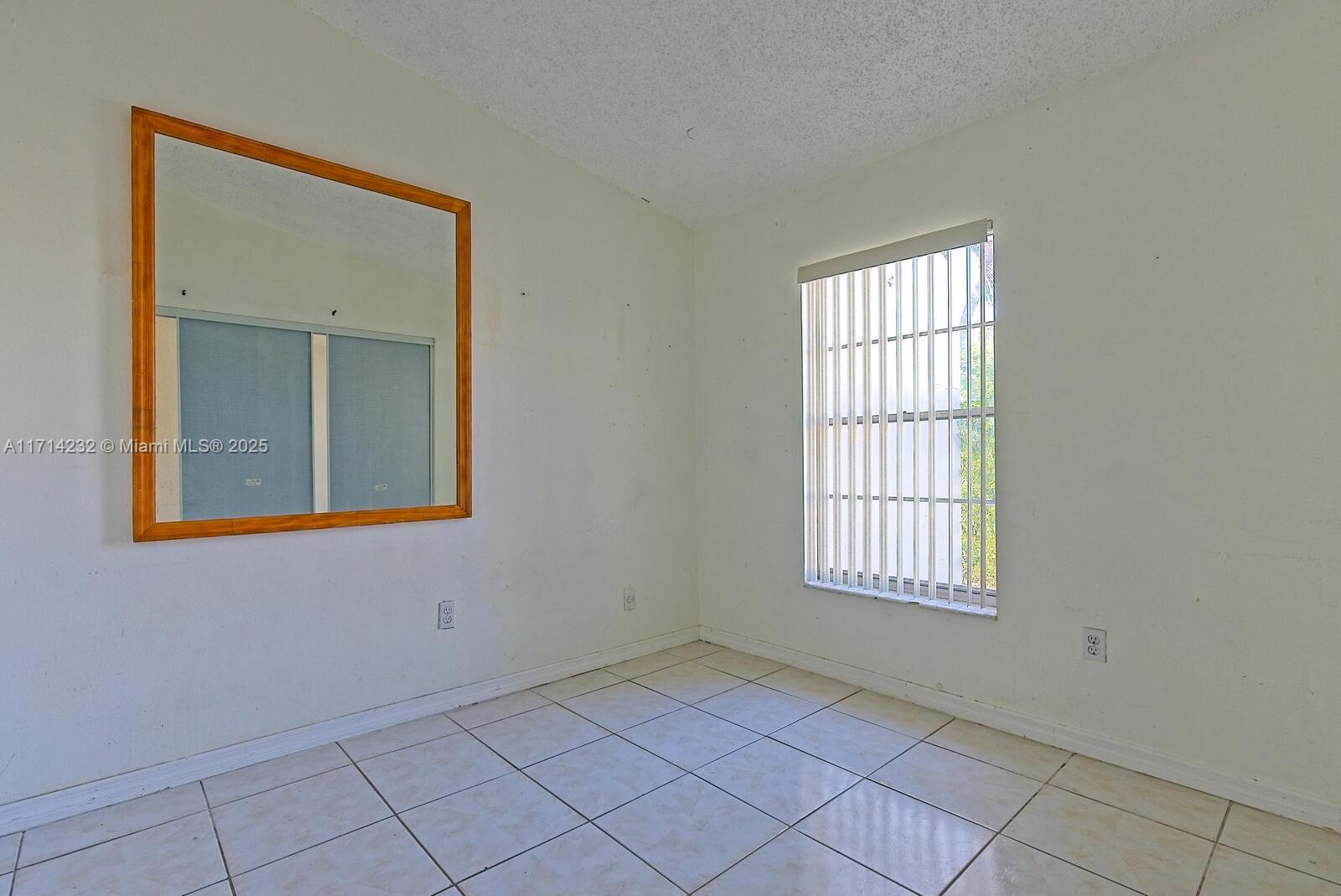 CUTLER CREEK CLUB SEC 2 - Residential Lease