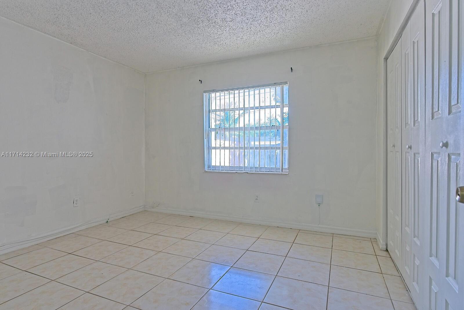 CUTLER CREEK CLUB SEC 2 - Residential Lease