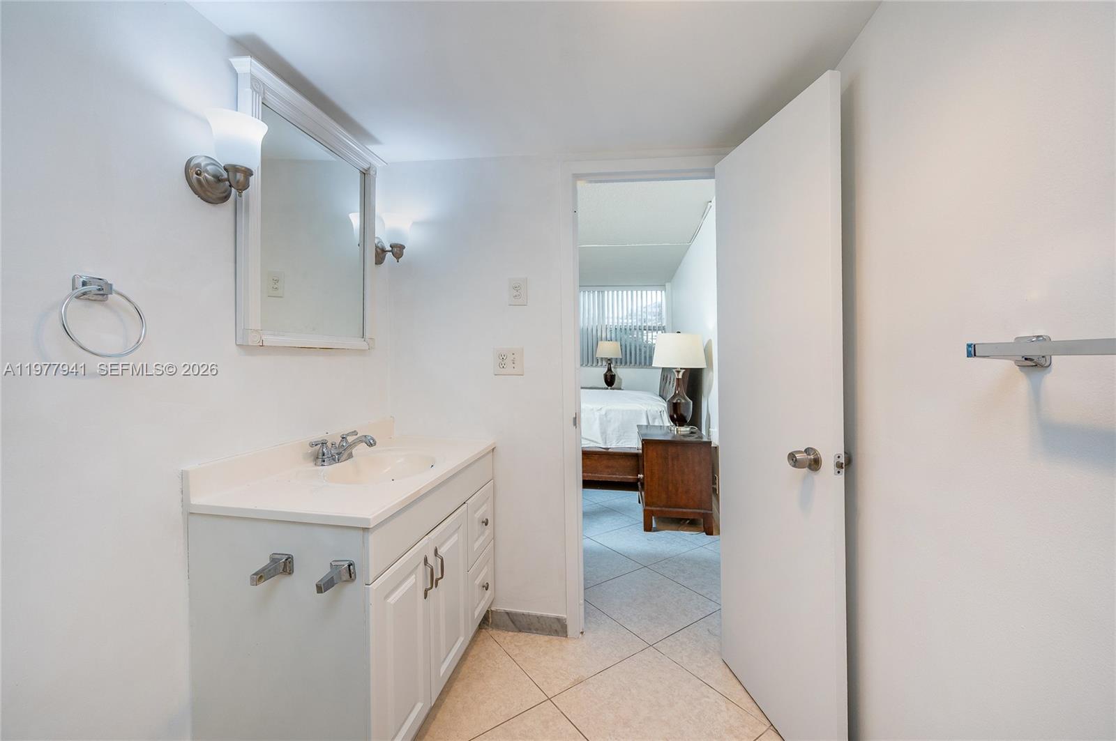 LAKE POINT TOWER CONDOMIN - Residential