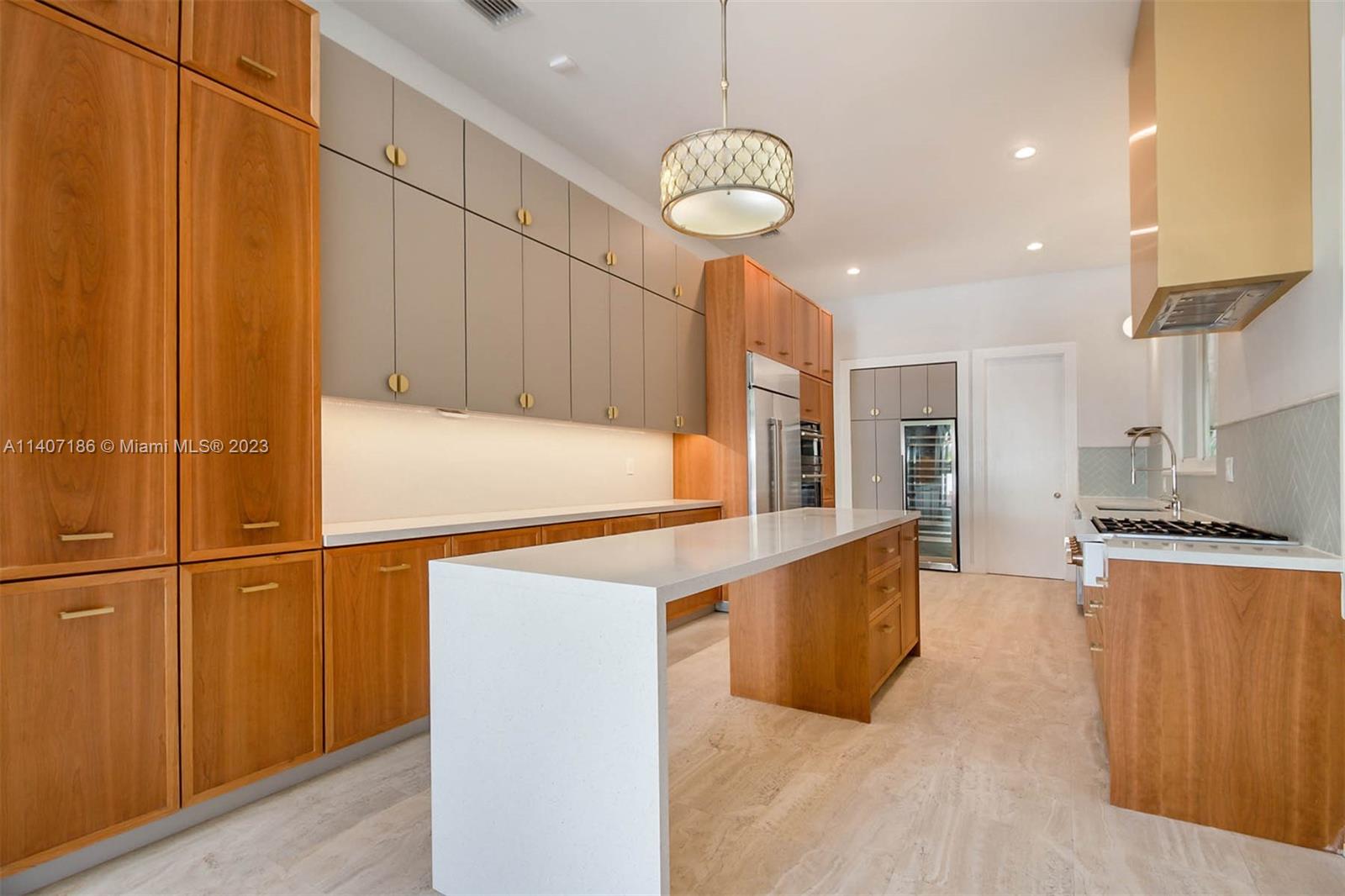 UTOPIA - Residential Lease