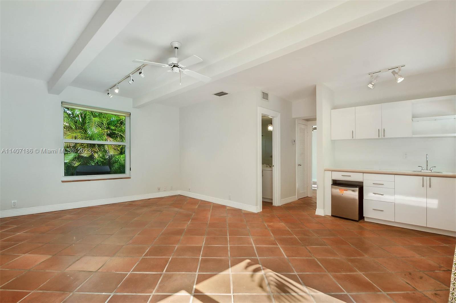 UTOPIA - Residential Lease