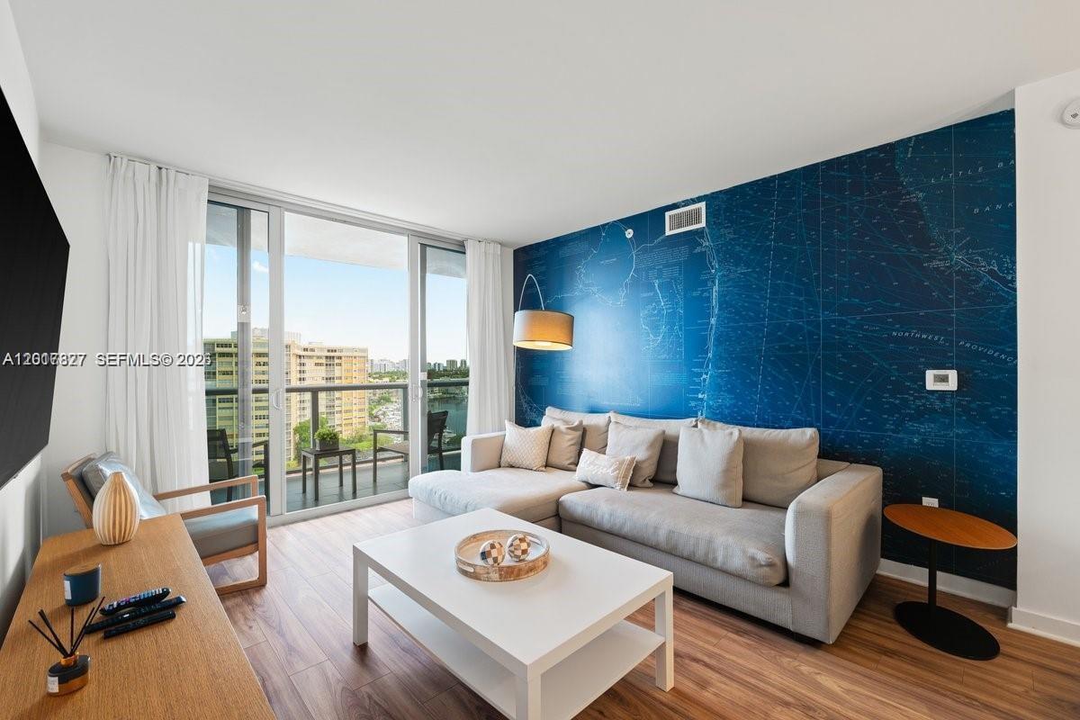 BEACHWALK CONDOMINIUM - Residential