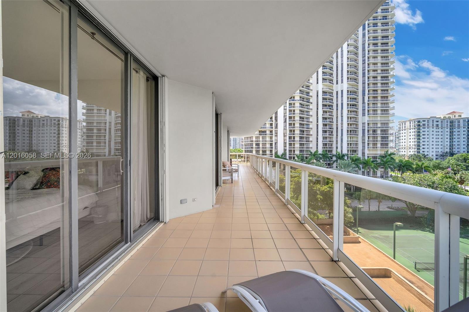 TERRACES NORTH TURNBERRY - Residential