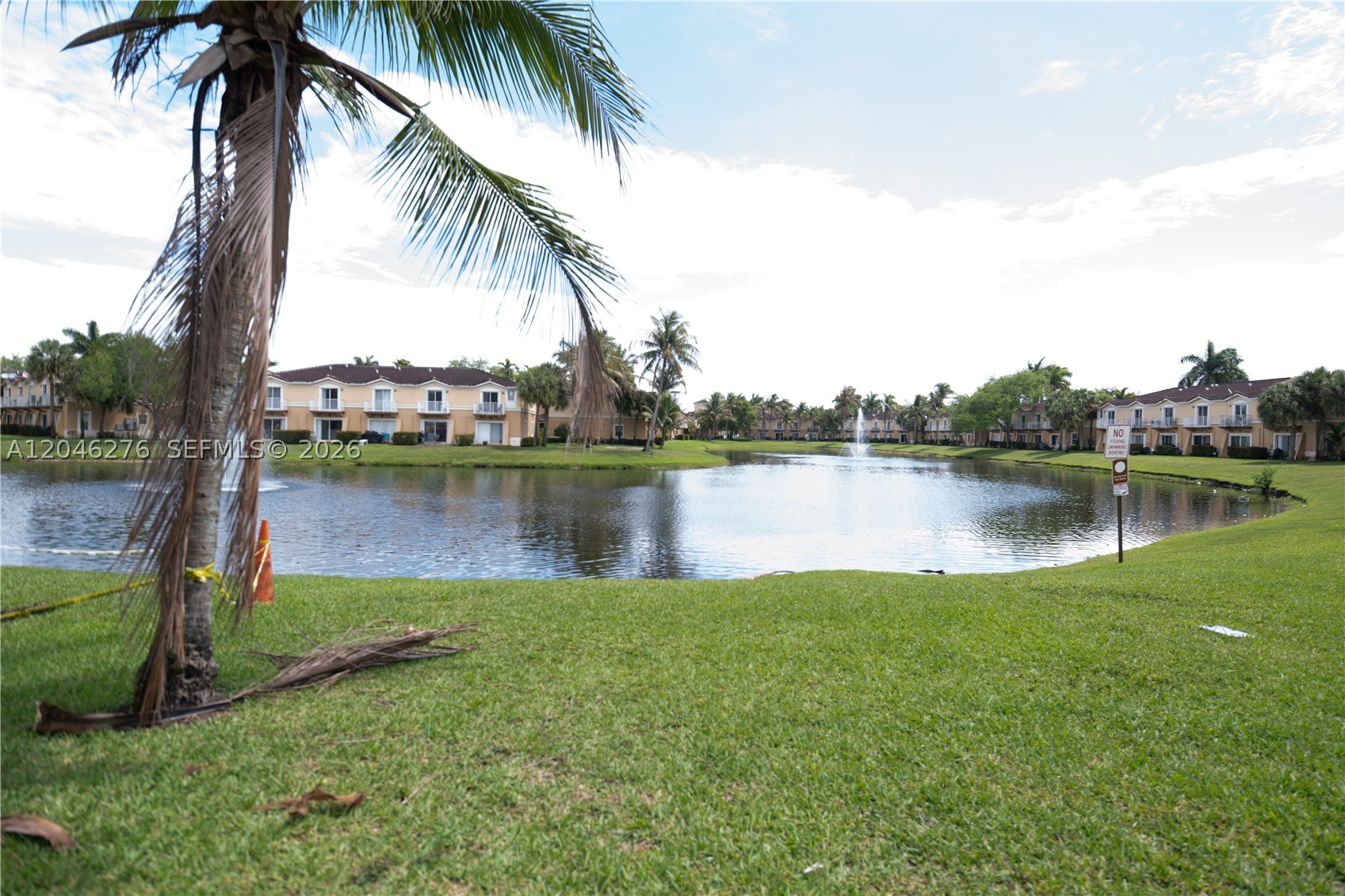 MELROSE POINT CONDO - Residential