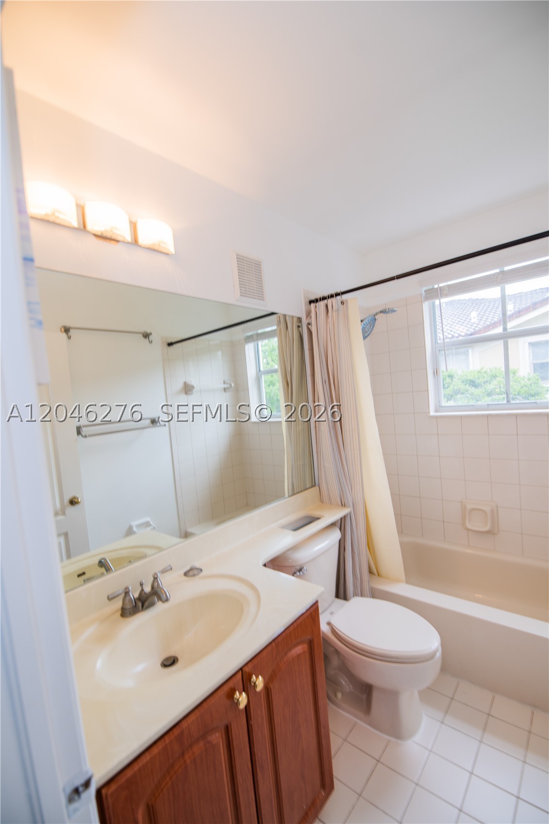 MELROSE POINT CONDO - Residential