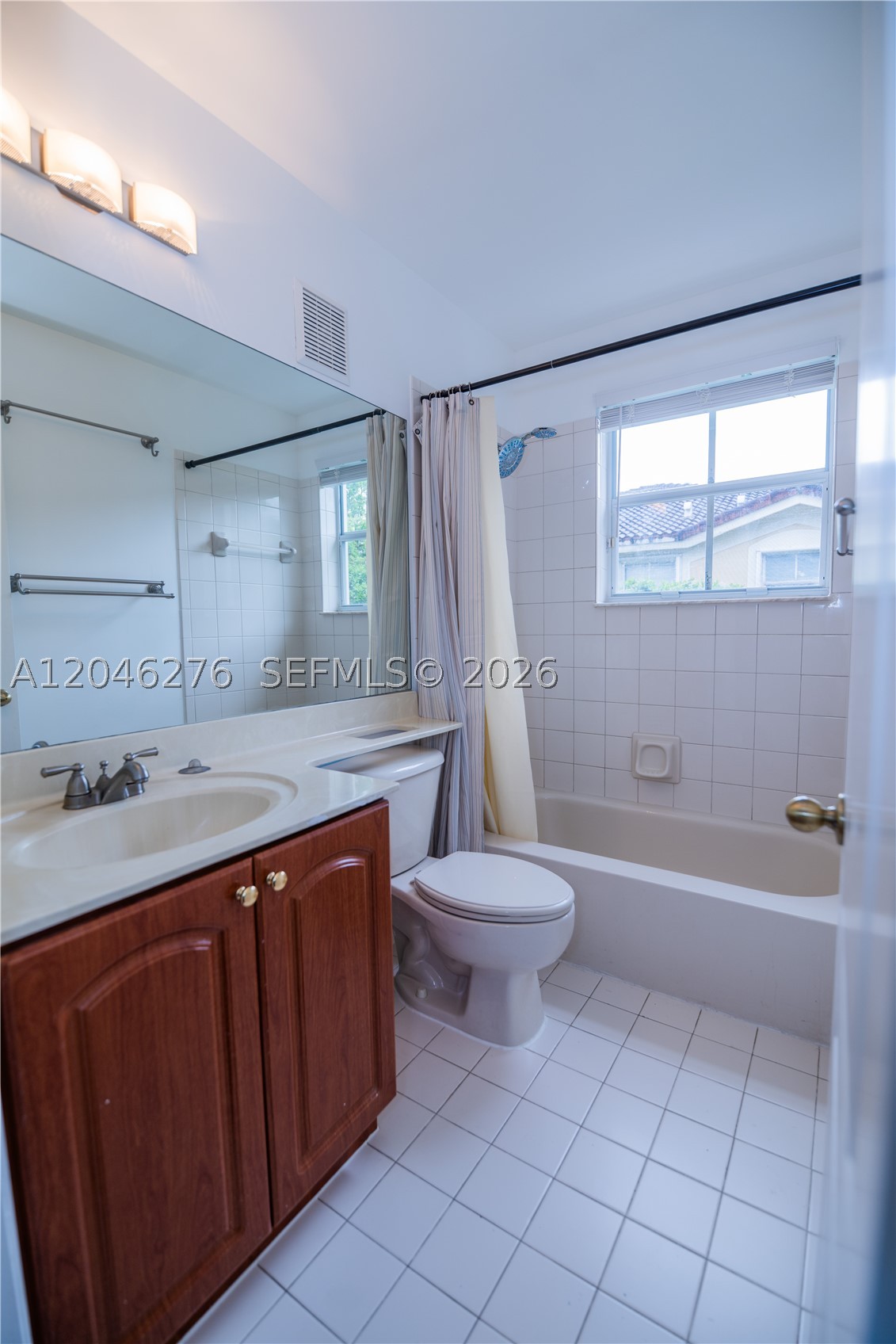 MELROSE POINT CONDO - Residential