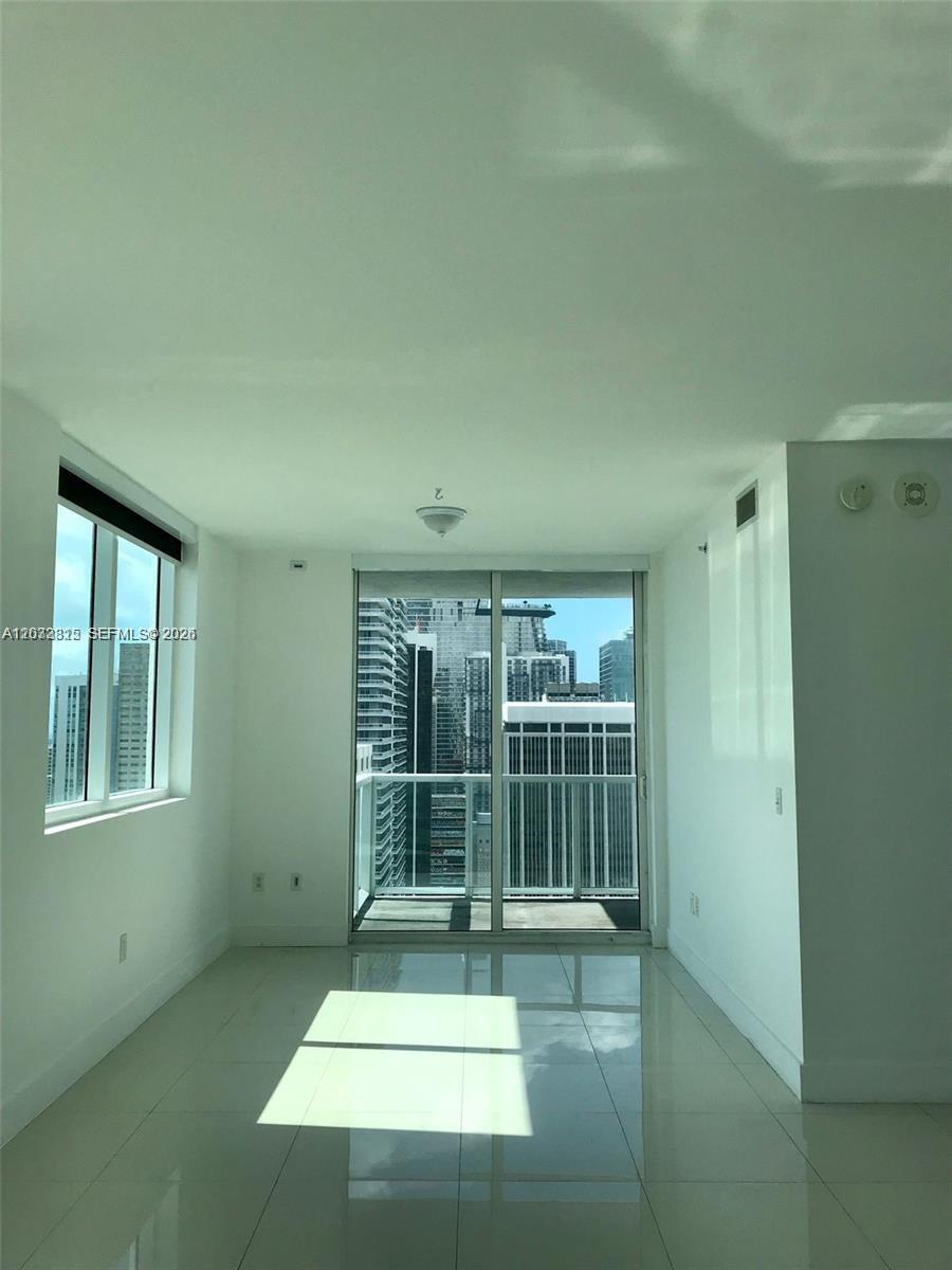 VIZCAYNE NORTH CONDO - Residential Lease