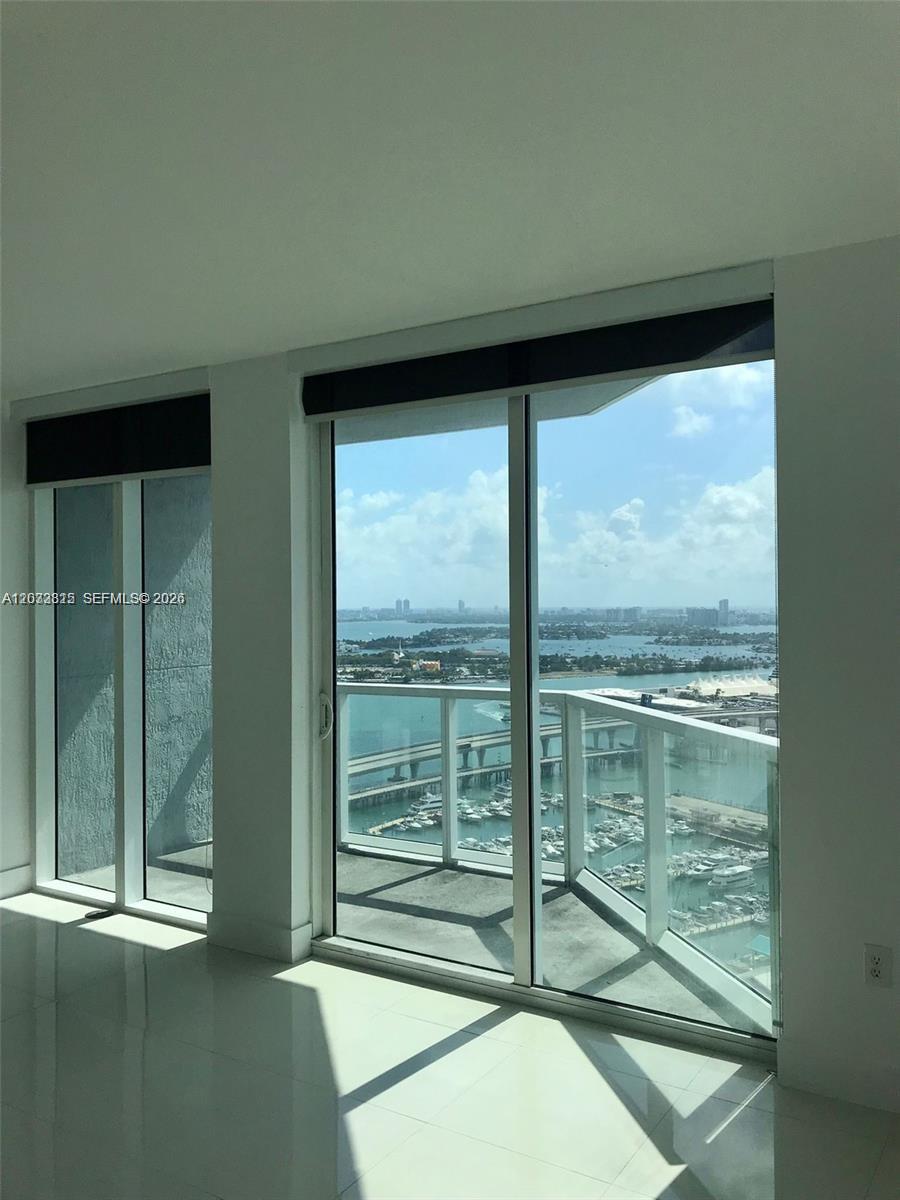 VIZCAYNE NORTH CONDO - Residential Lease