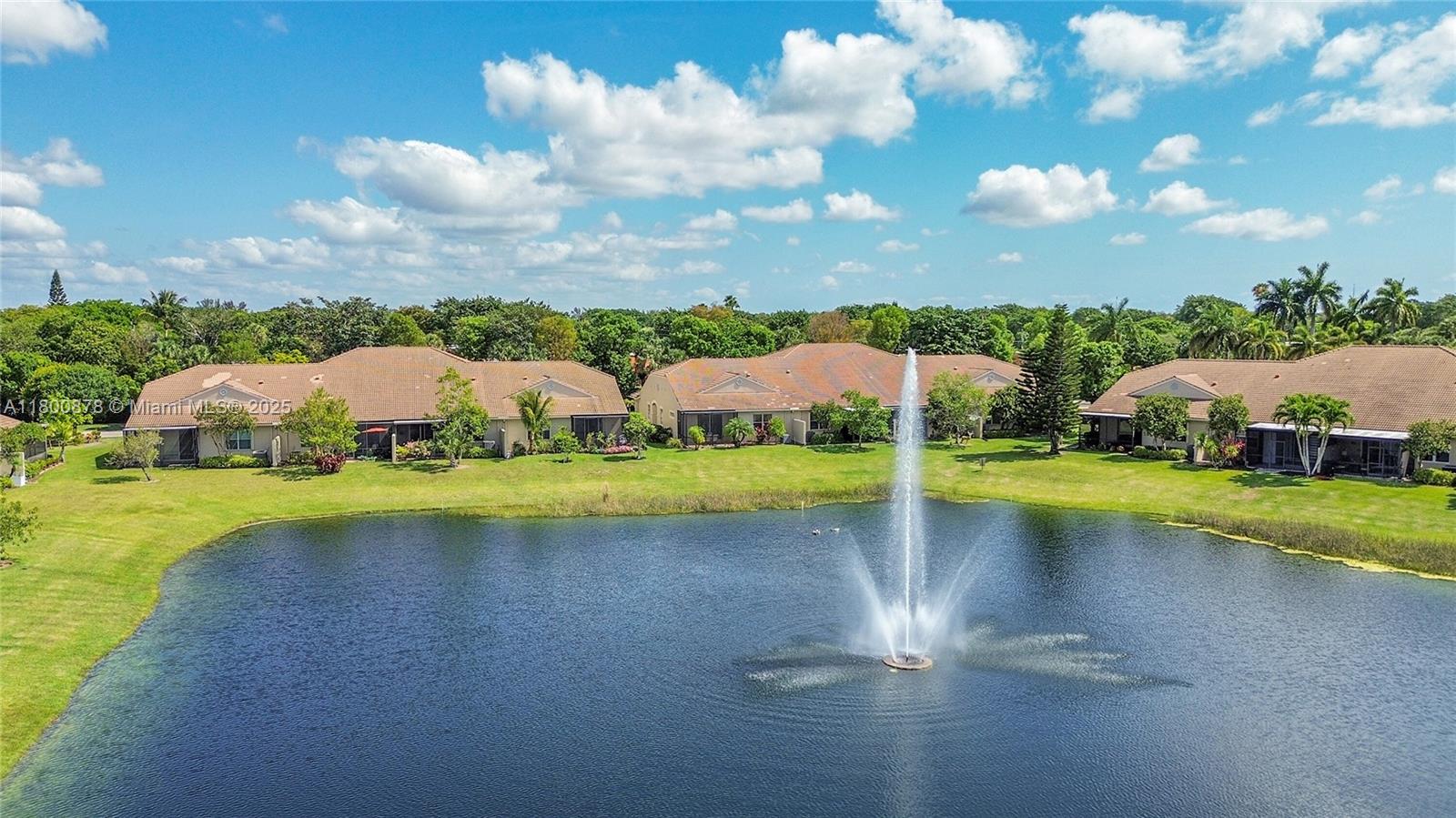 ADDISON LAKES - Residential