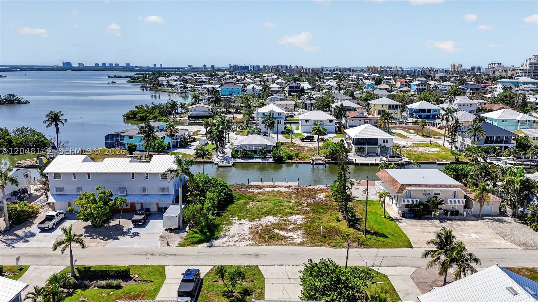 Fort Myers Beach - Land