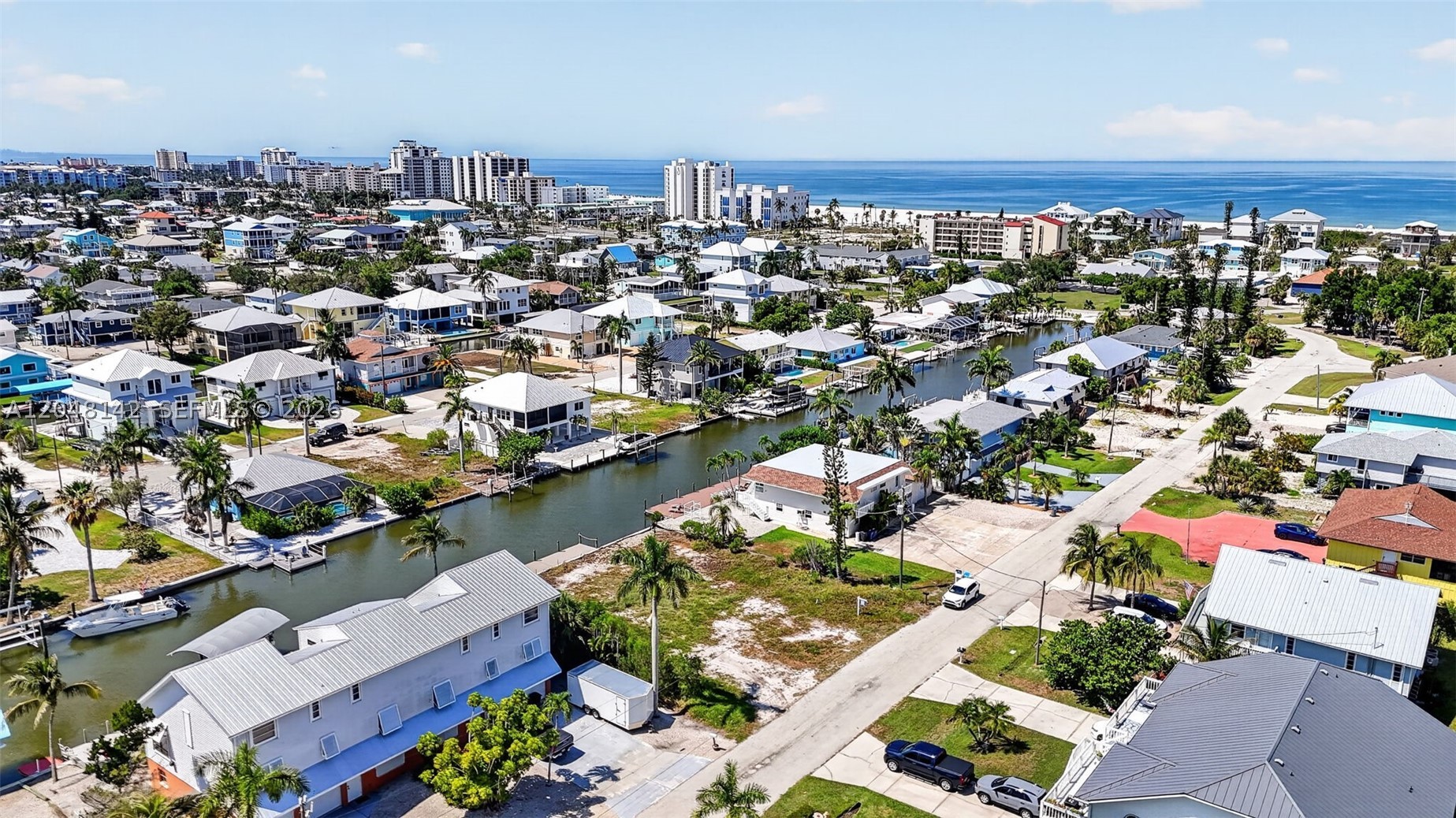 Fort Myers Beach - Land