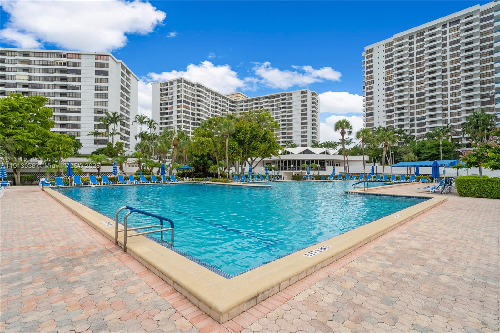 OLYMPUS CONDO PHASE - Residential