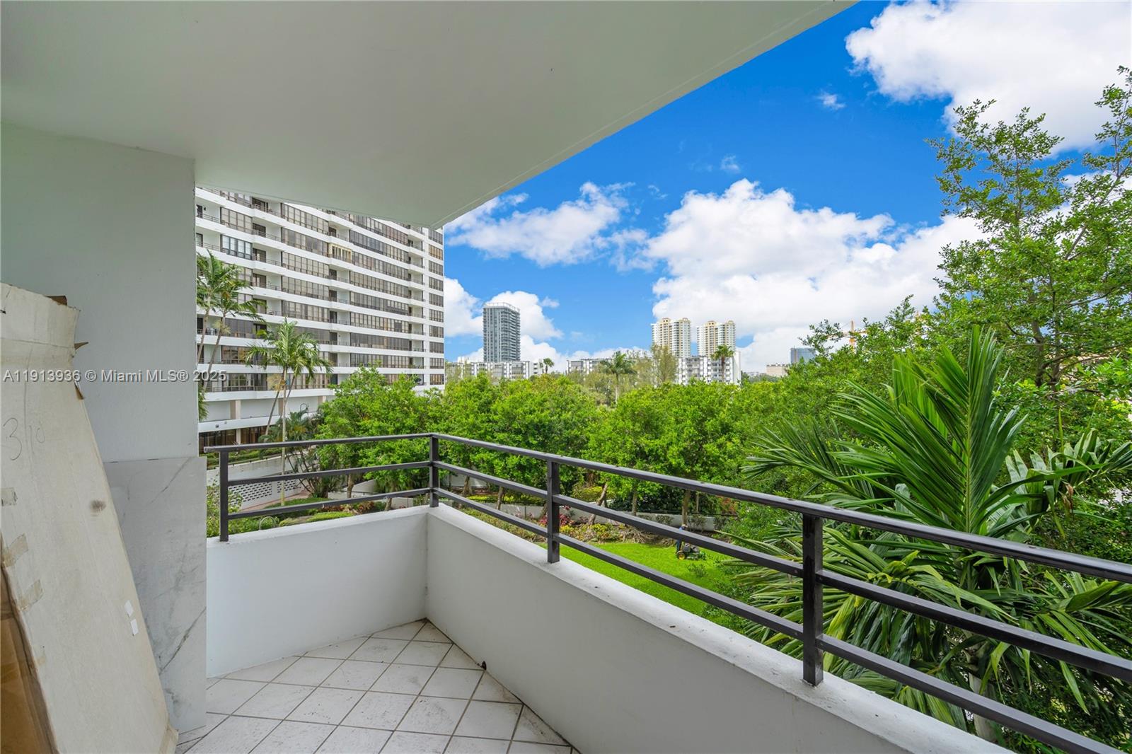 OLYMPUS CONDO PHASE - Residential