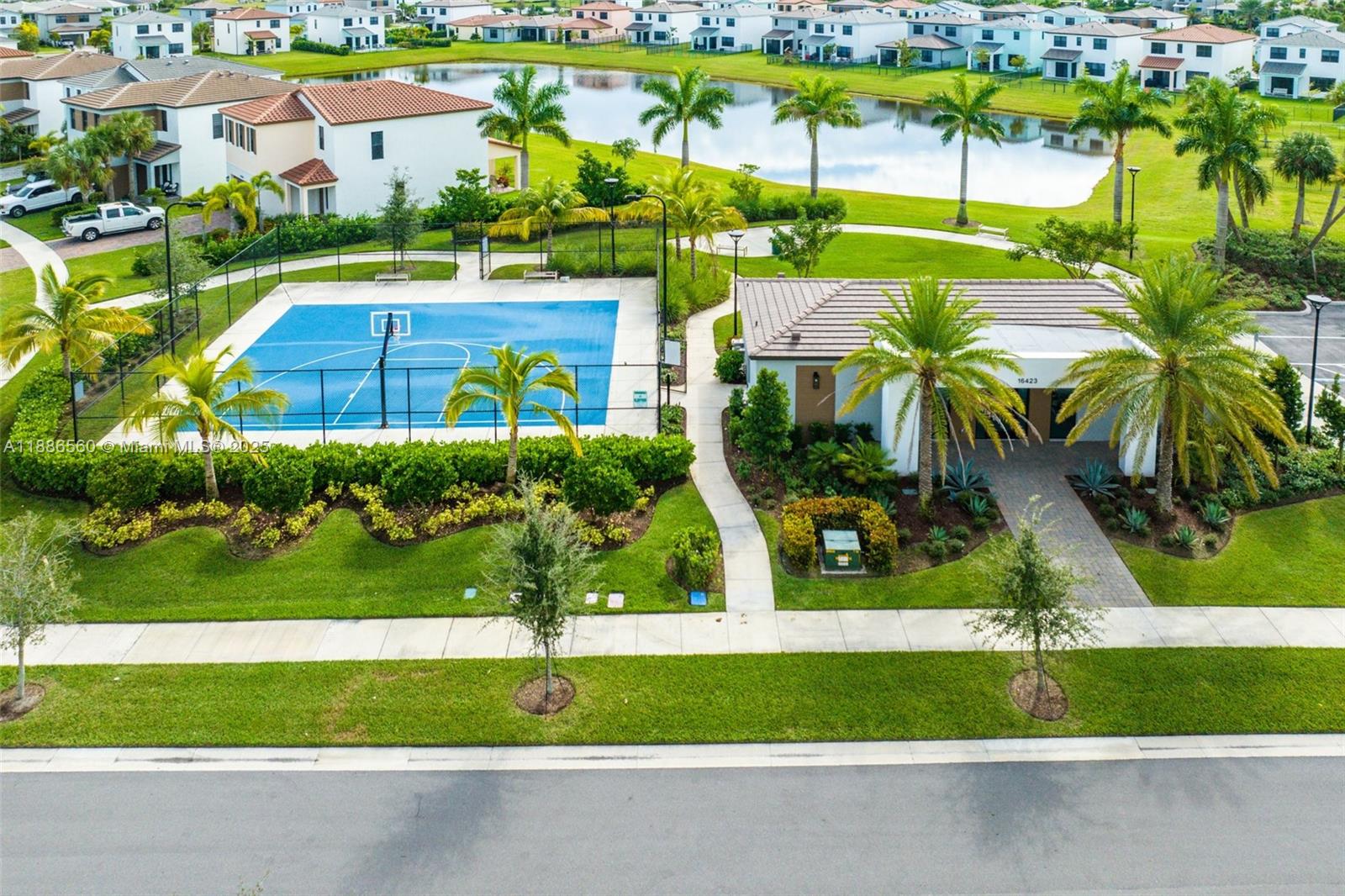 MEADOWS OF WESTLAKE - Residential