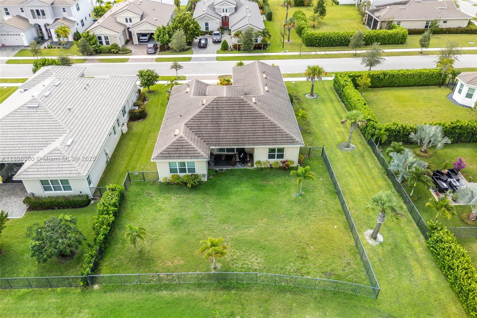 MEADOWS OF WESTLAKE - Residential