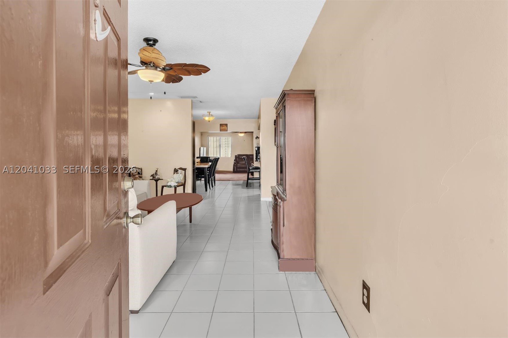 RICHMOND TOWNHOUSE - Residential