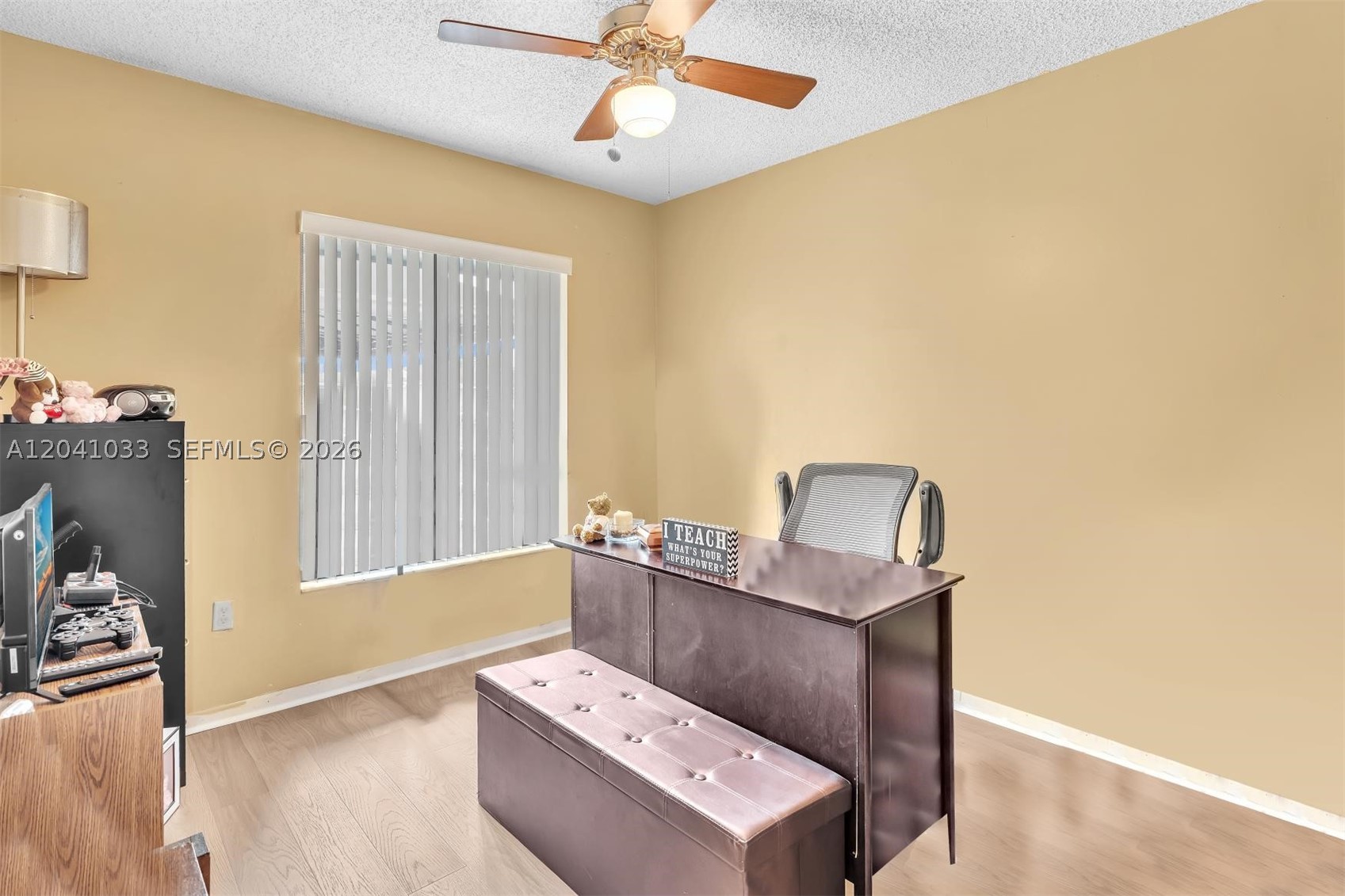 RICHMOND TOWNHOUSE - Residential