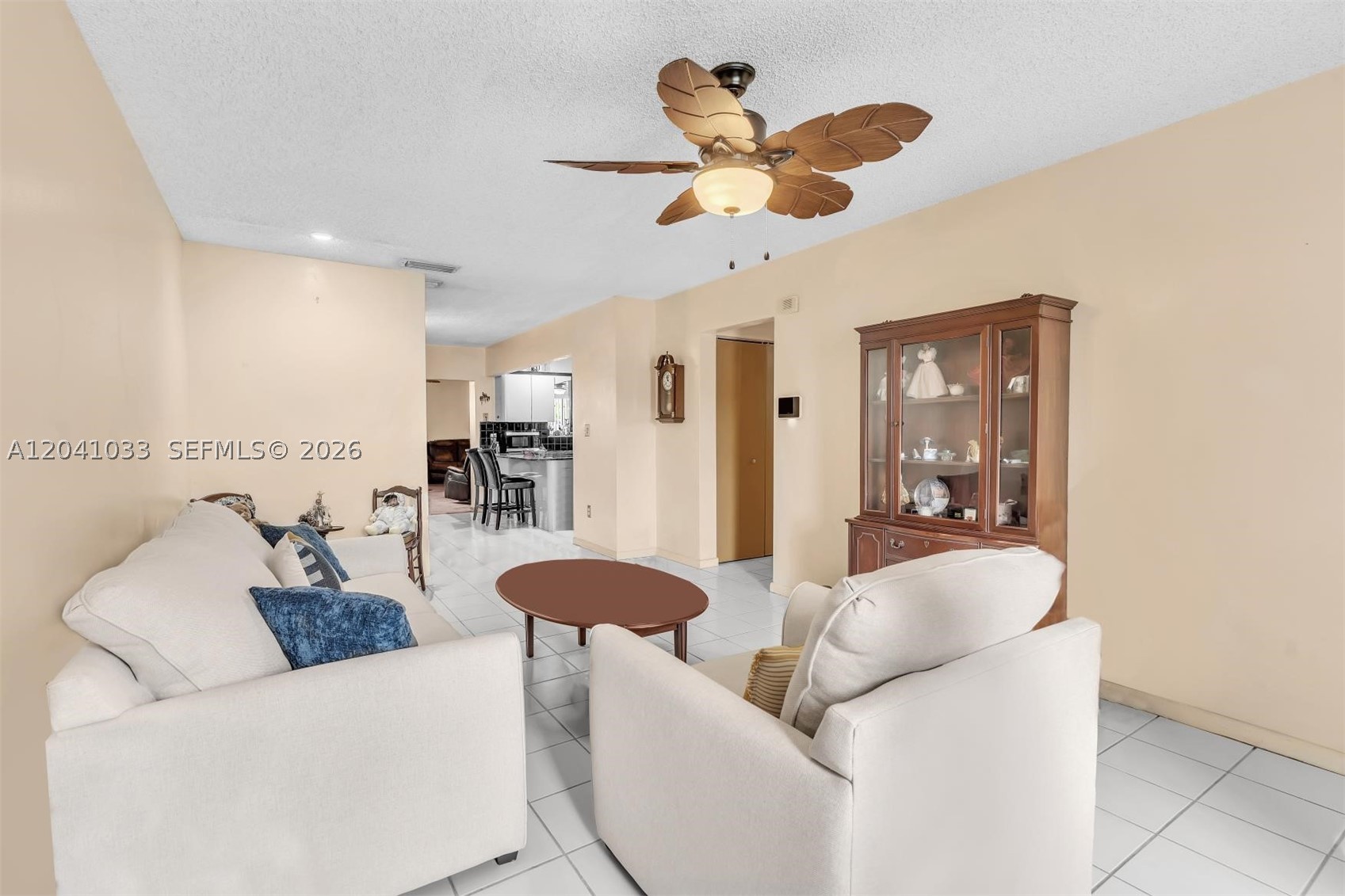 RICHMOND TOWNHOUSE - Residential