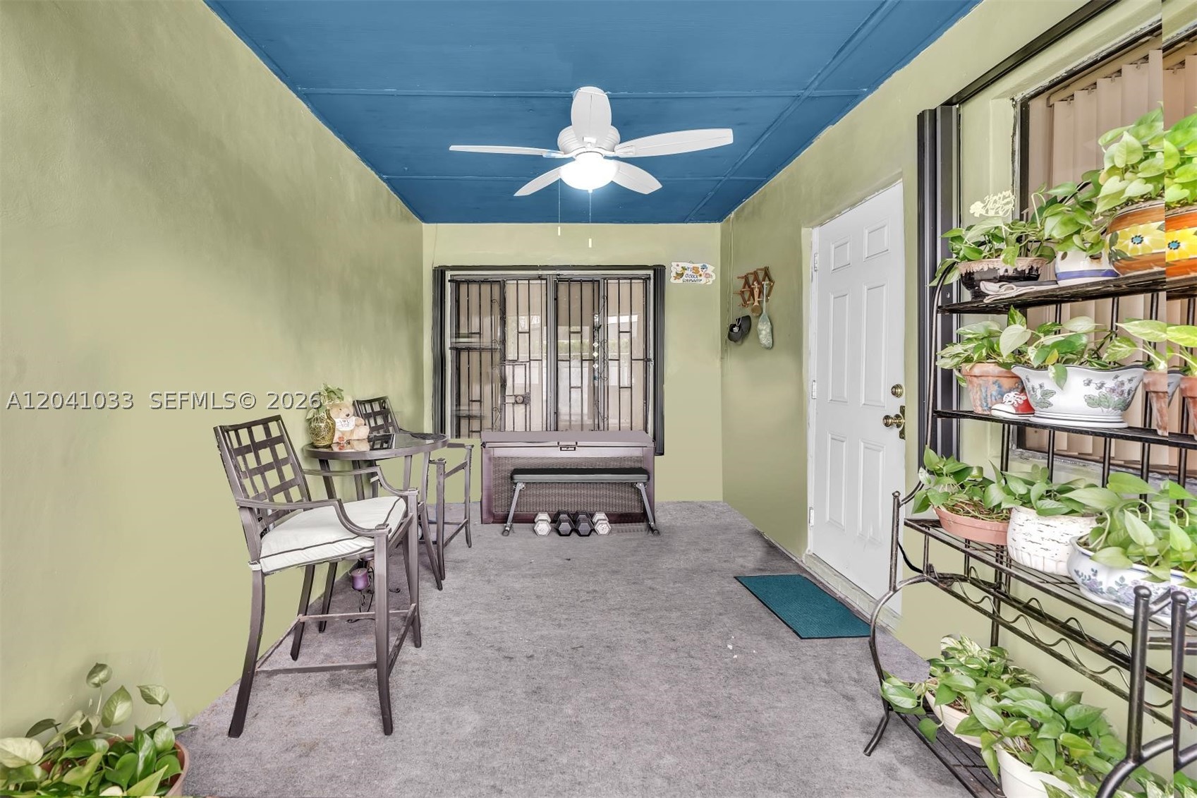 RICHMOND TOWNHOUSE - Residential
