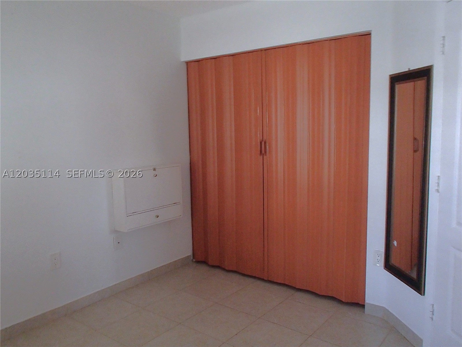 LAKES BY THE BAY SEC 8 - Residential Lease