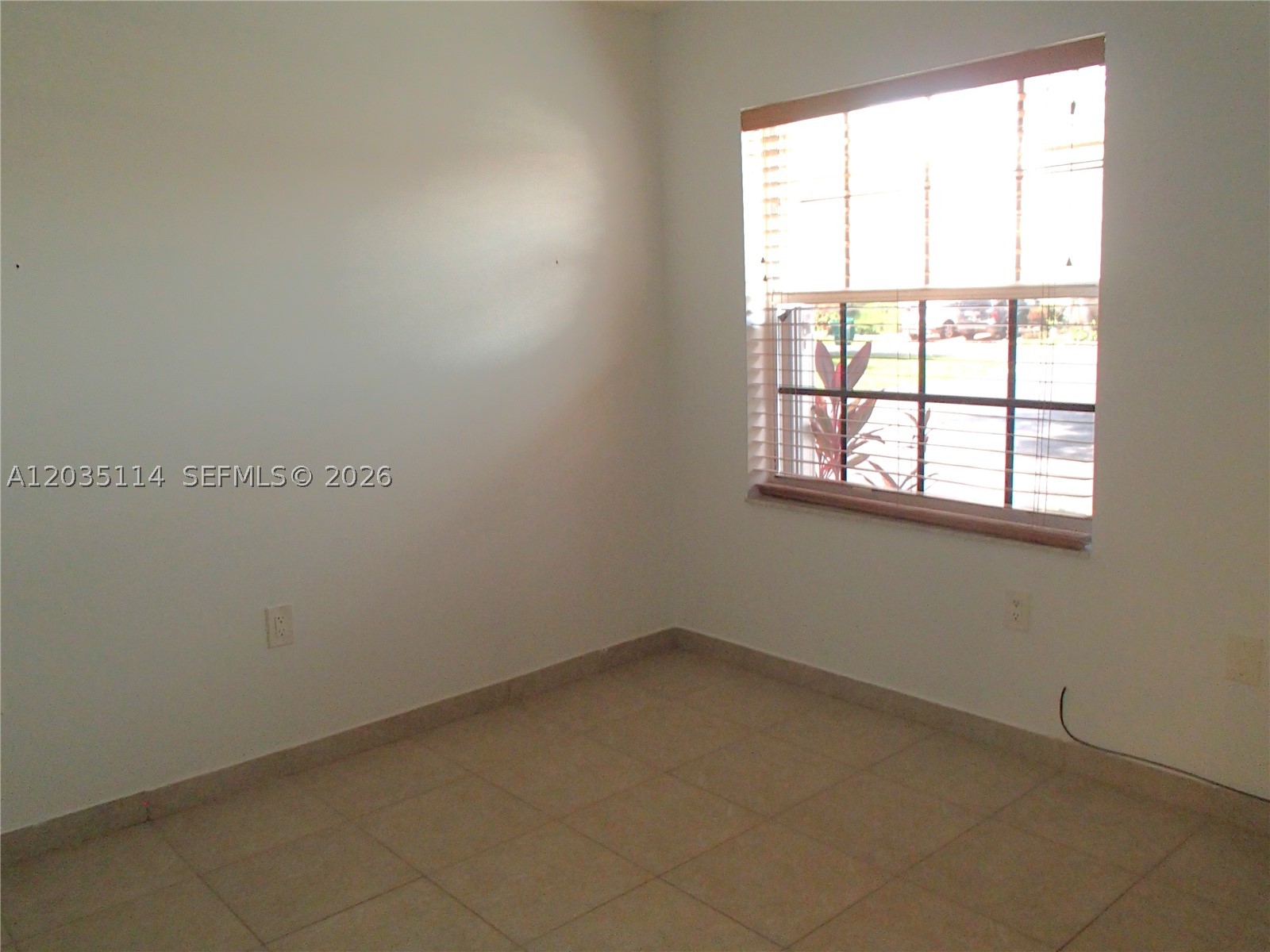 LAKES BY THE BAY SEC 8 - Residential Lease