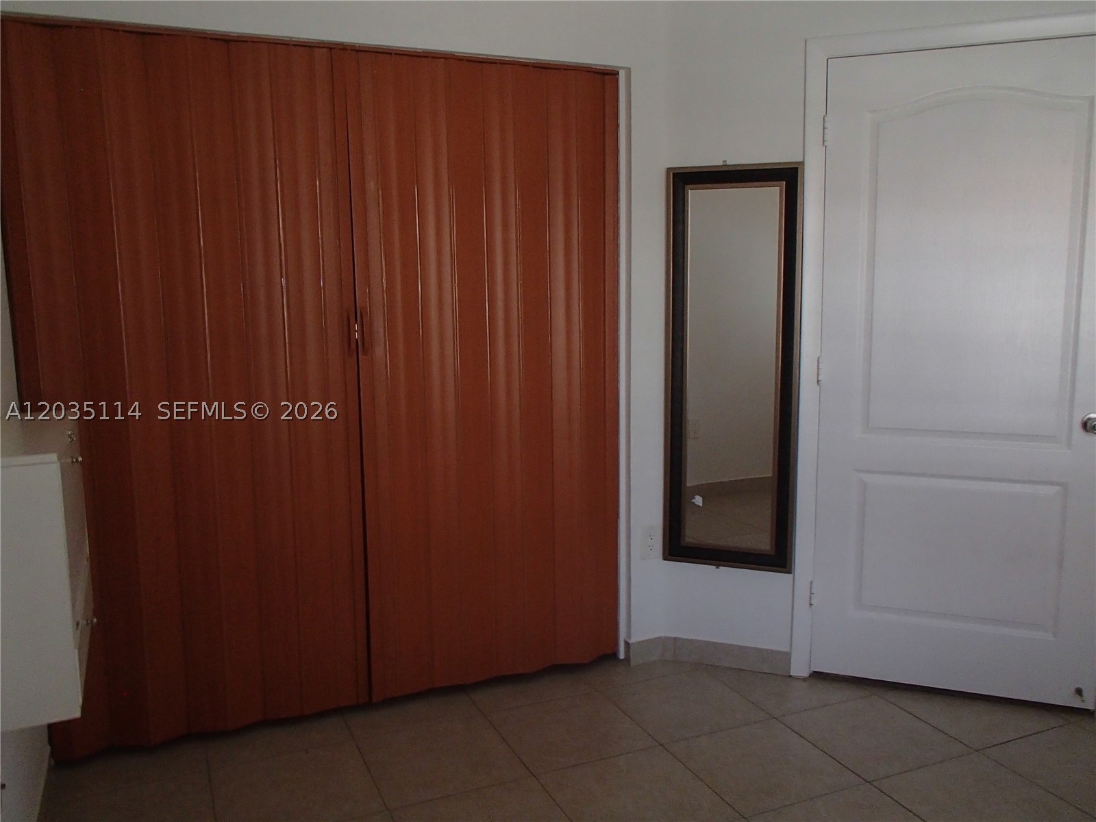 LAKES BY THE BAY SEC 8 - Residential Lease