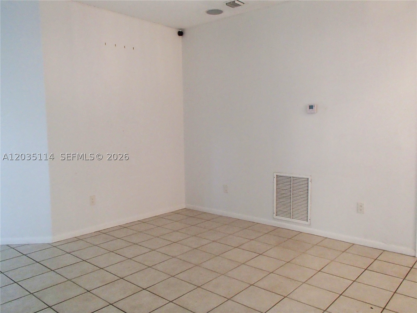 LAKES BY THE BAY SEC 8 - Residential Lease