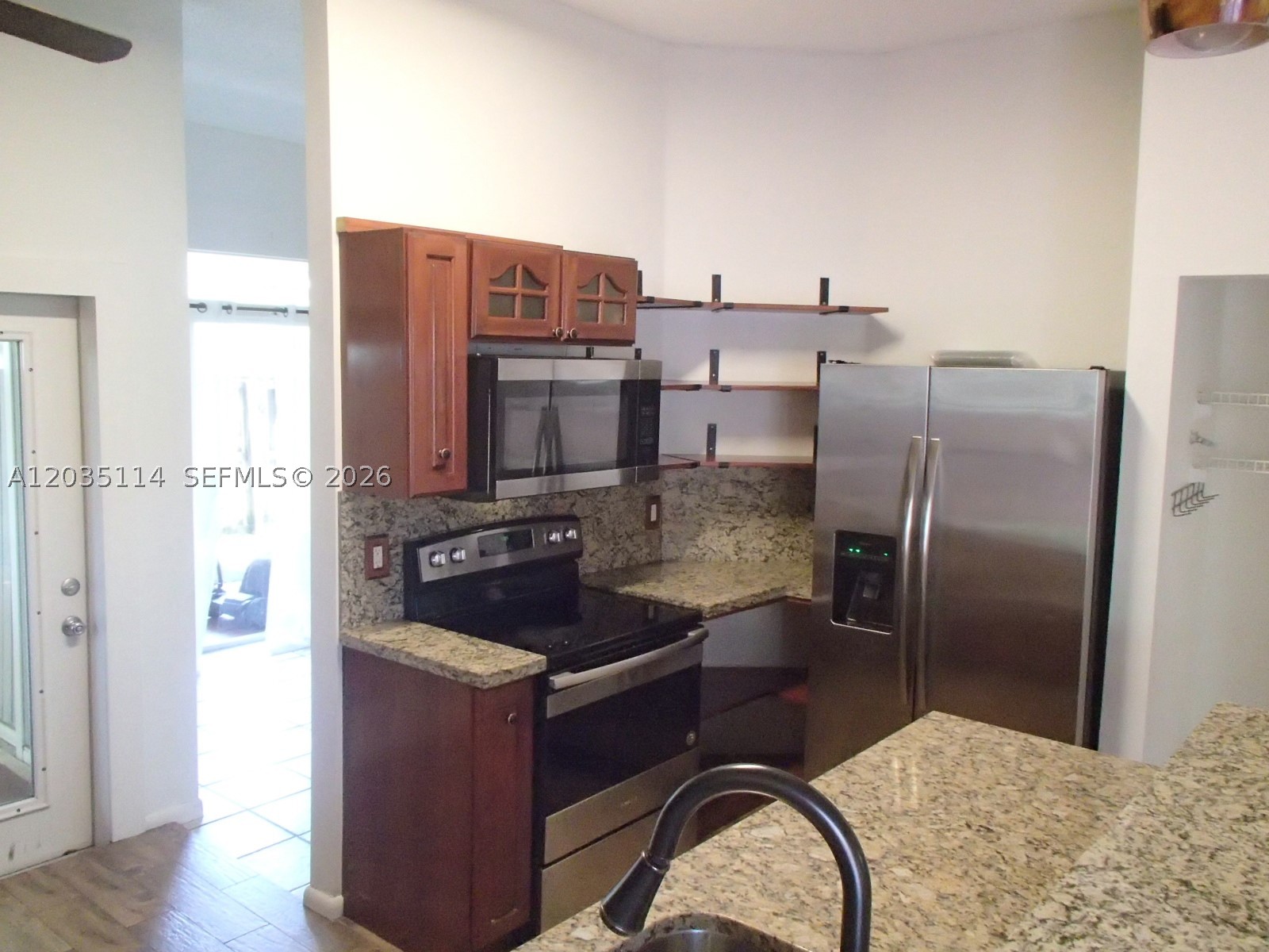 LAKES BY THE BAY SEC 8 - Residential Lease