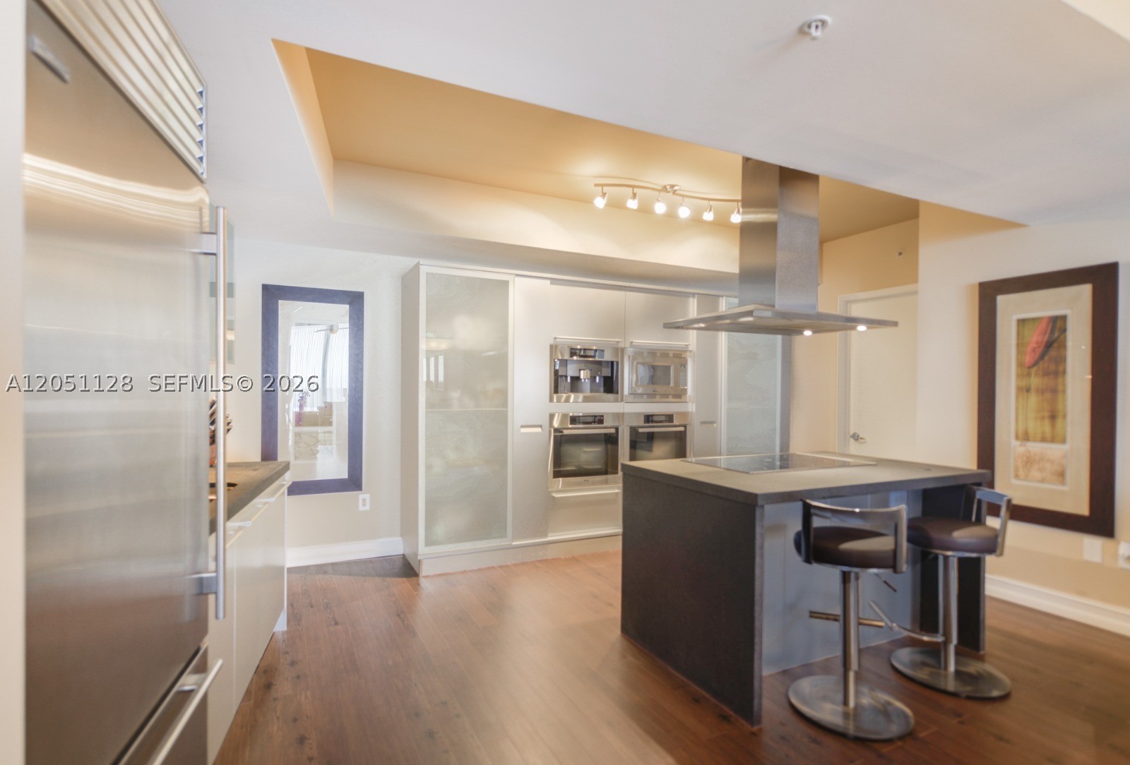 TRUMP ROYALE CONDO - Residential