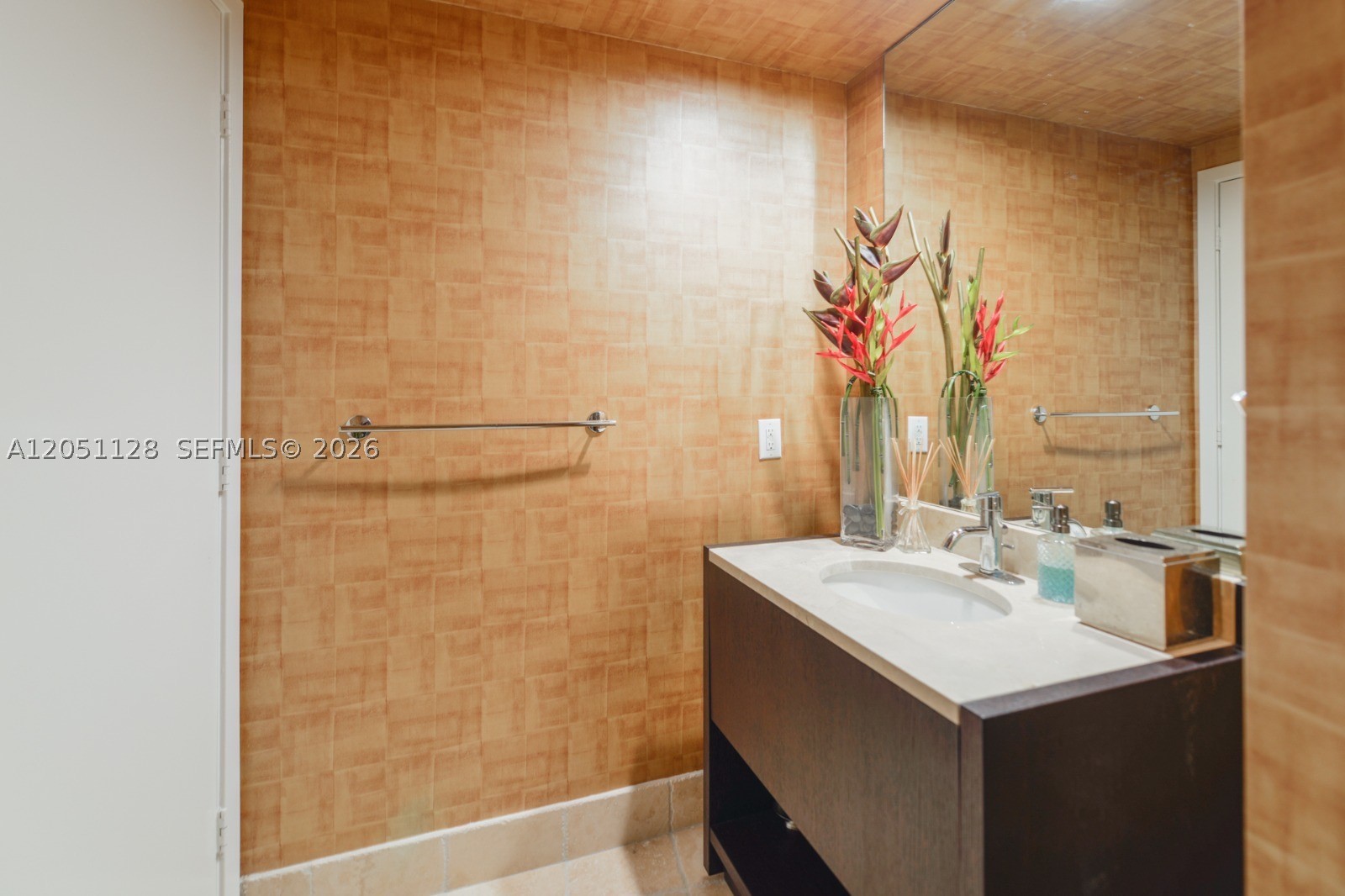 TRUMP ROYALE CONDO - Residential