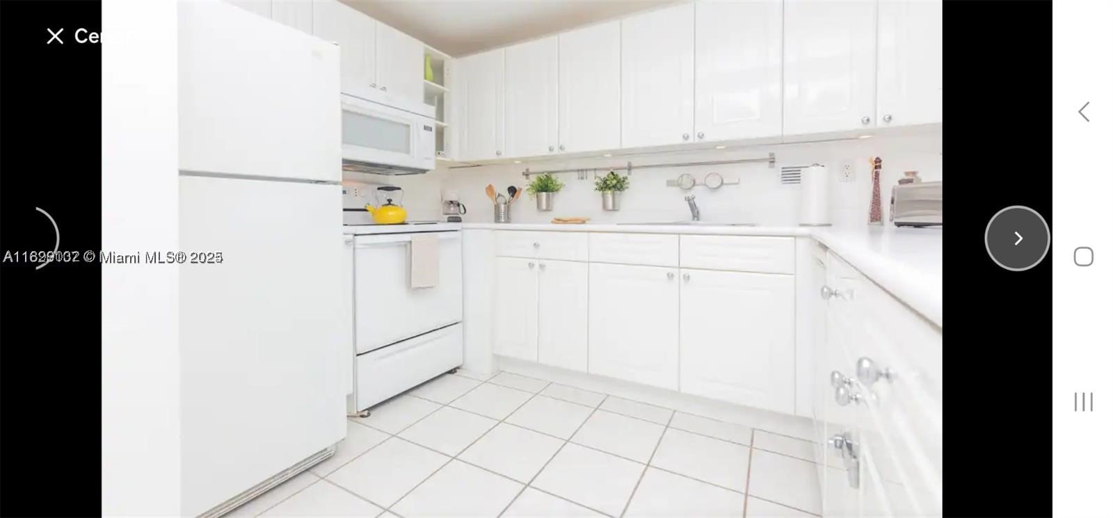 RONEY PALACE CONDO - Residential
