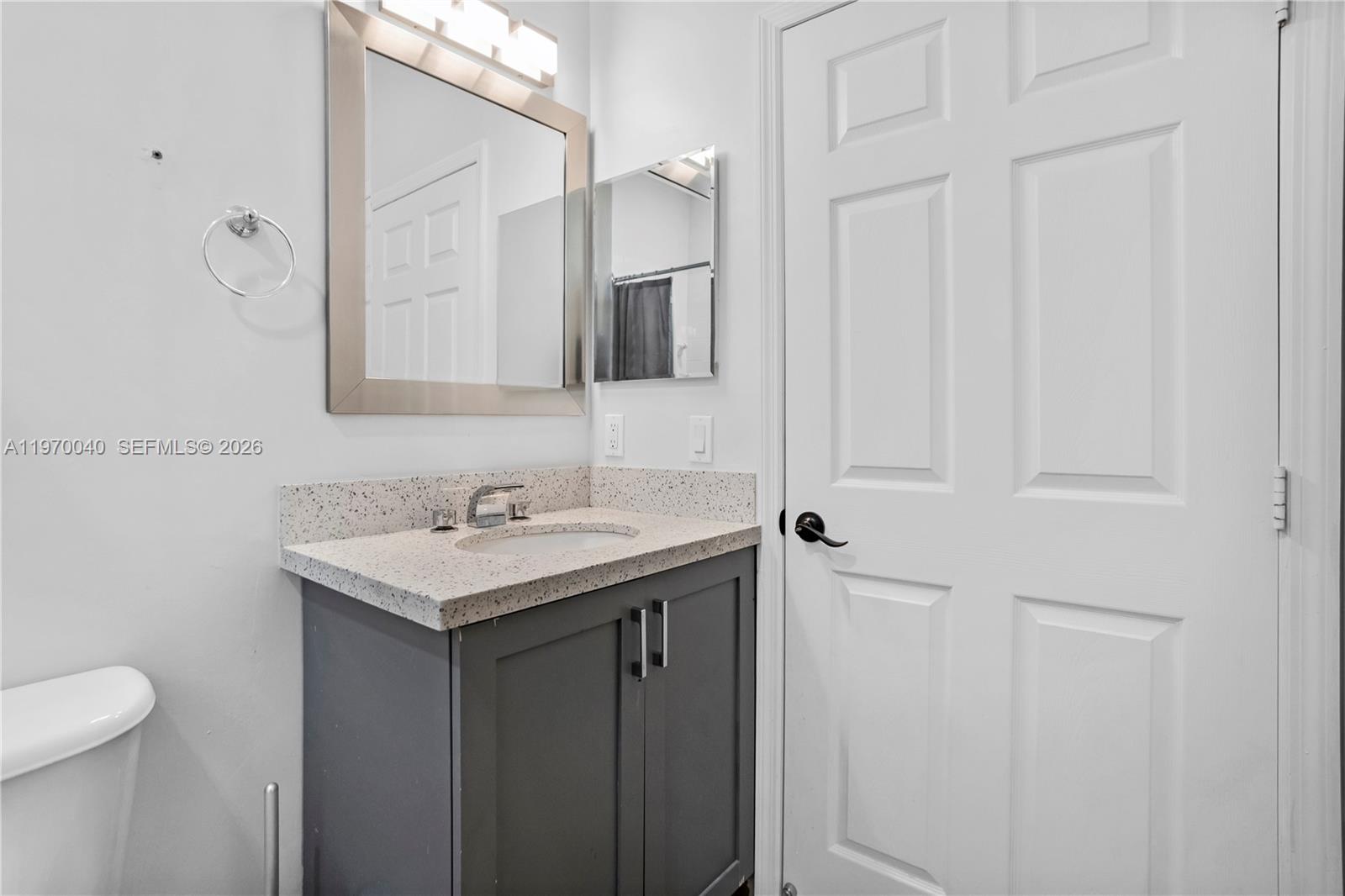 FLORIDIAN BAY ESTATES - Residential