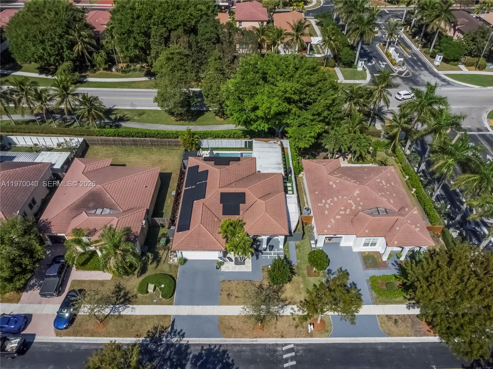 FLORIDIAN BAY ESTATES - Residential
