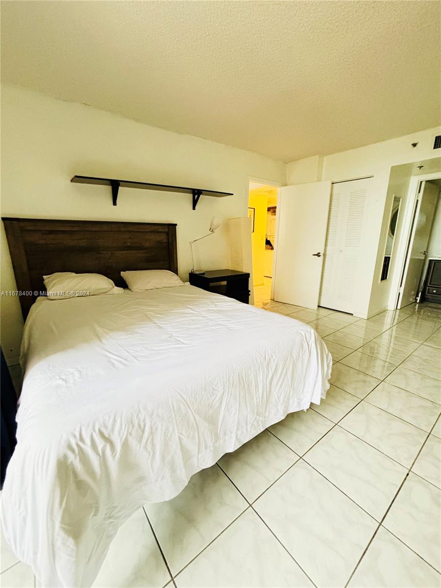 BRICKELL KEY II CONDO - Residential