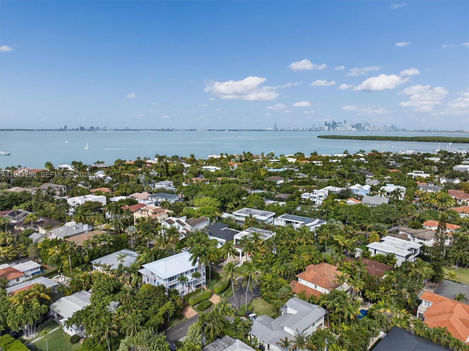 TROPICAL ISLE HOMES SUB 3 - Residential