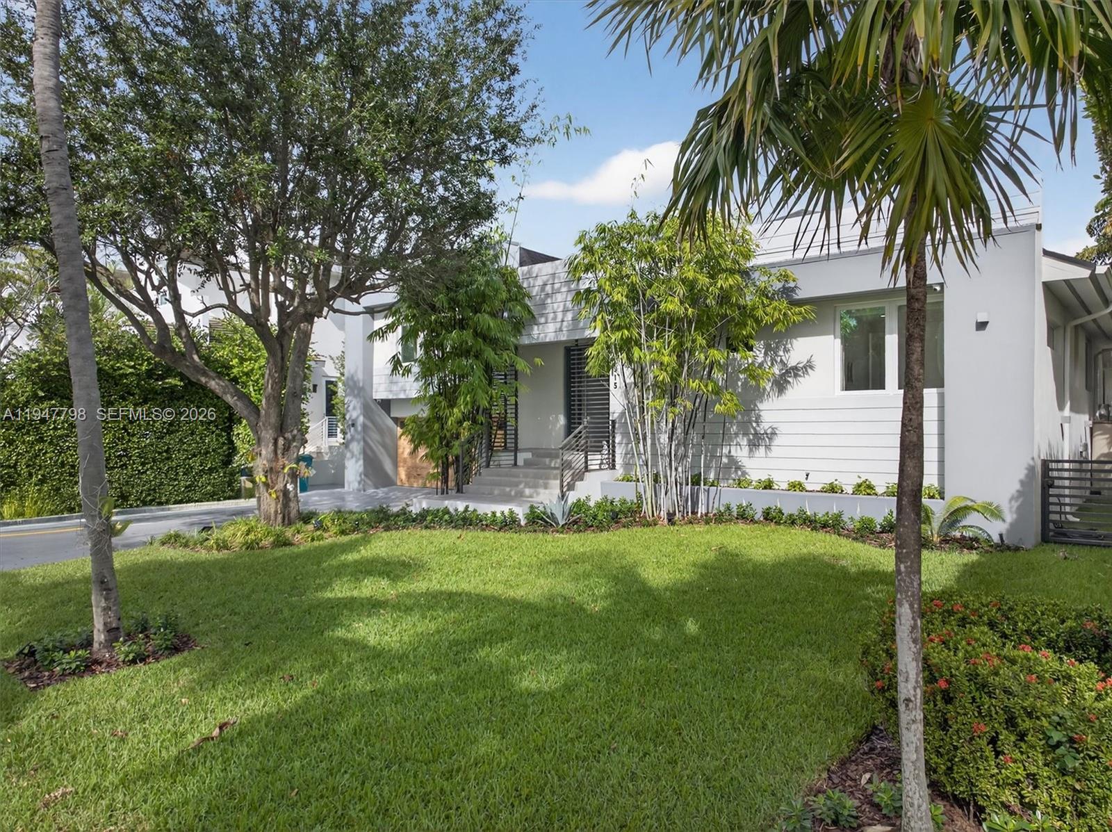 TROPICAL ISLE HOMES SUB 3 - Residential
