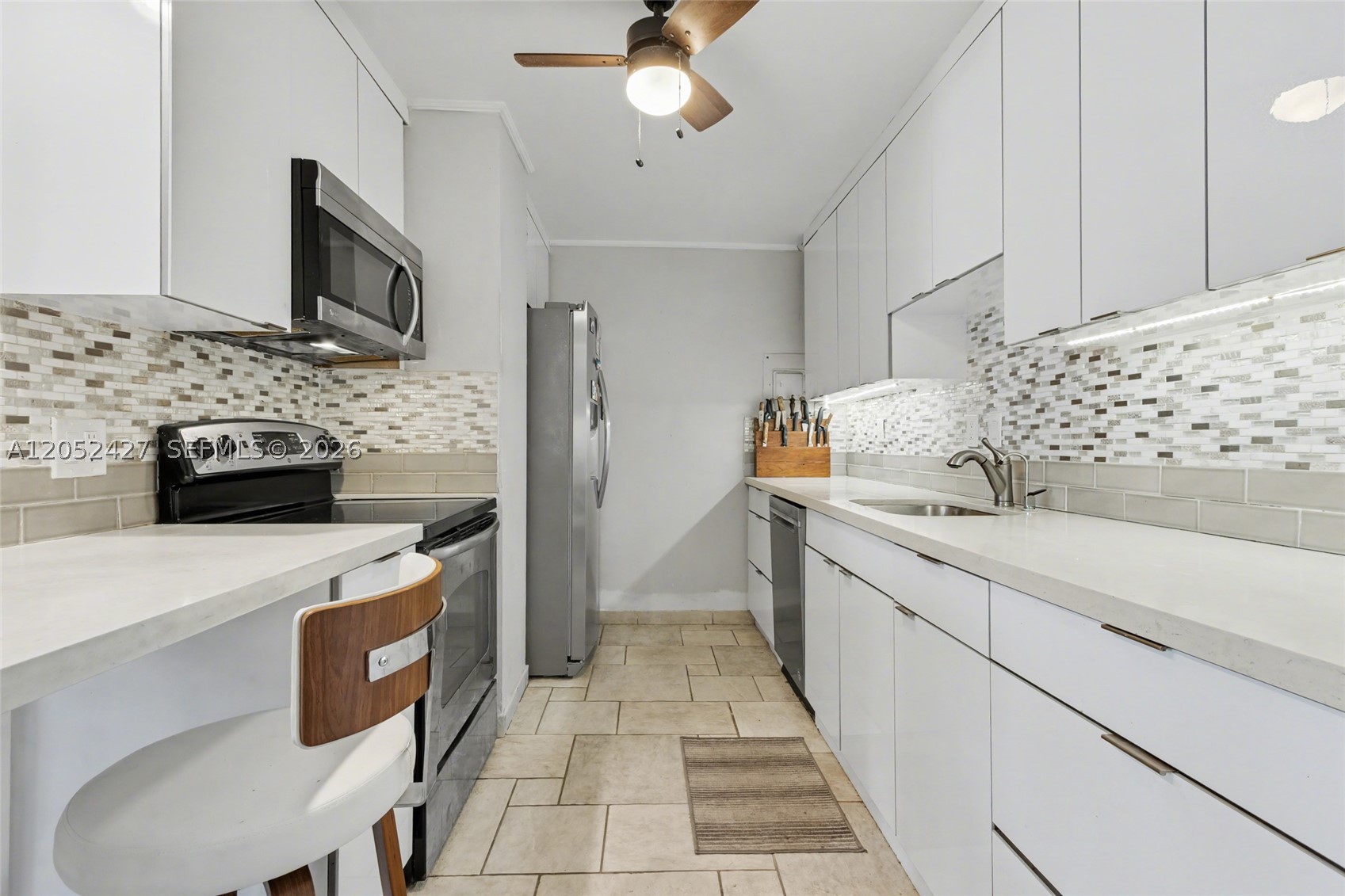 VICTORIA TOWERS CONDO - Residential