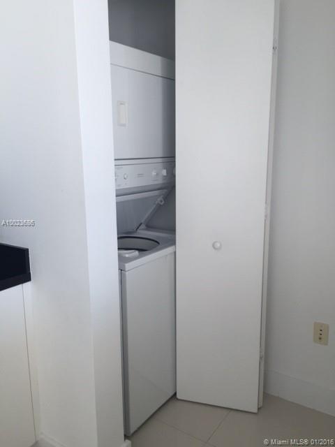 MINT CONDOMINIUM - Residential Lease