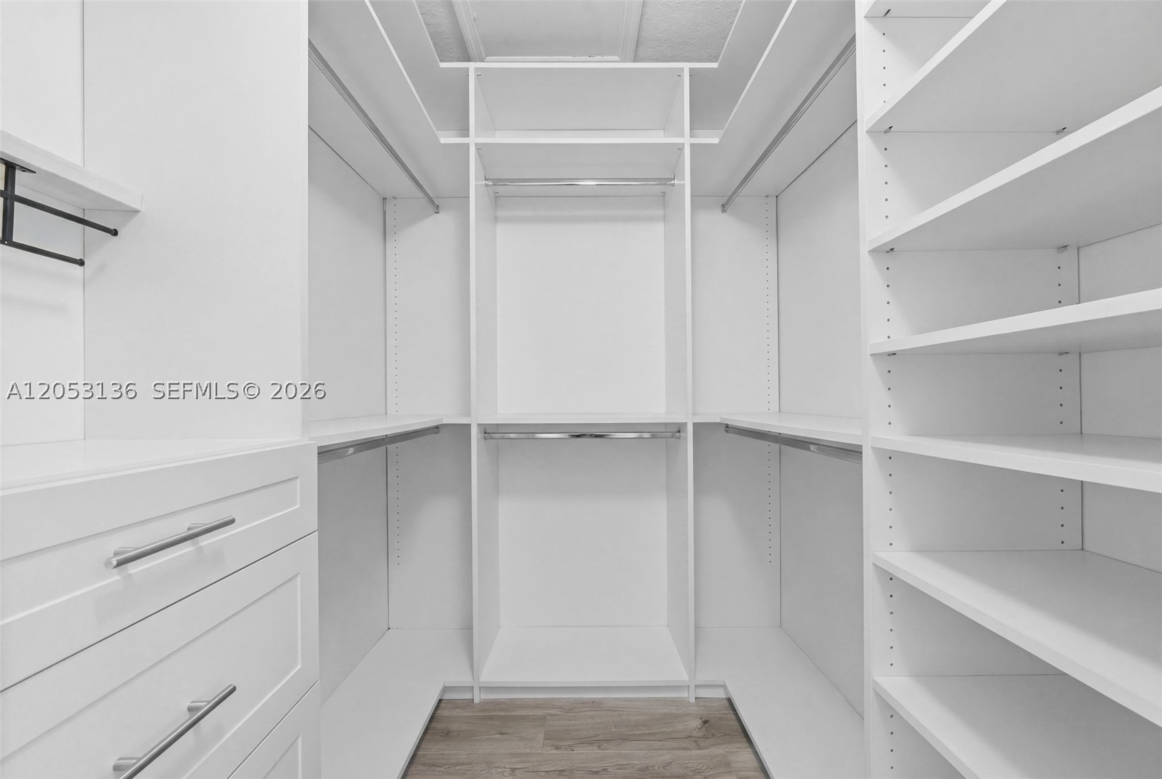 FOUR LAKES SEC 7 - Residential