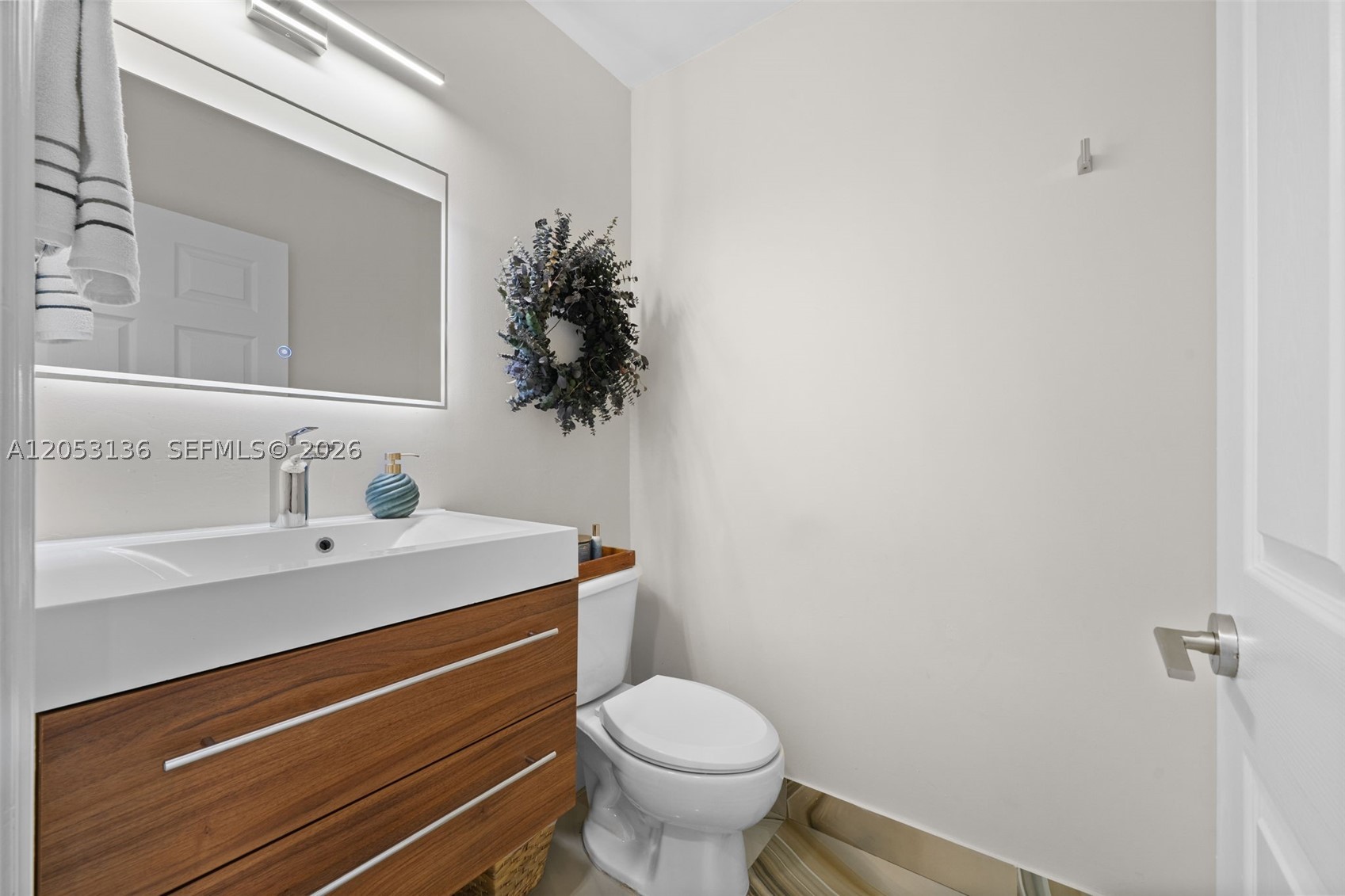 FOUR LAKES SEC 7 - Residential