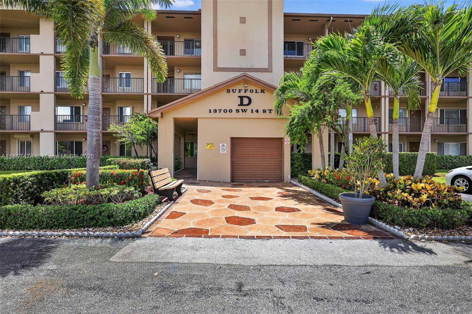 SUFFOLK AT CENTURY VILLAG - Residential Lease
