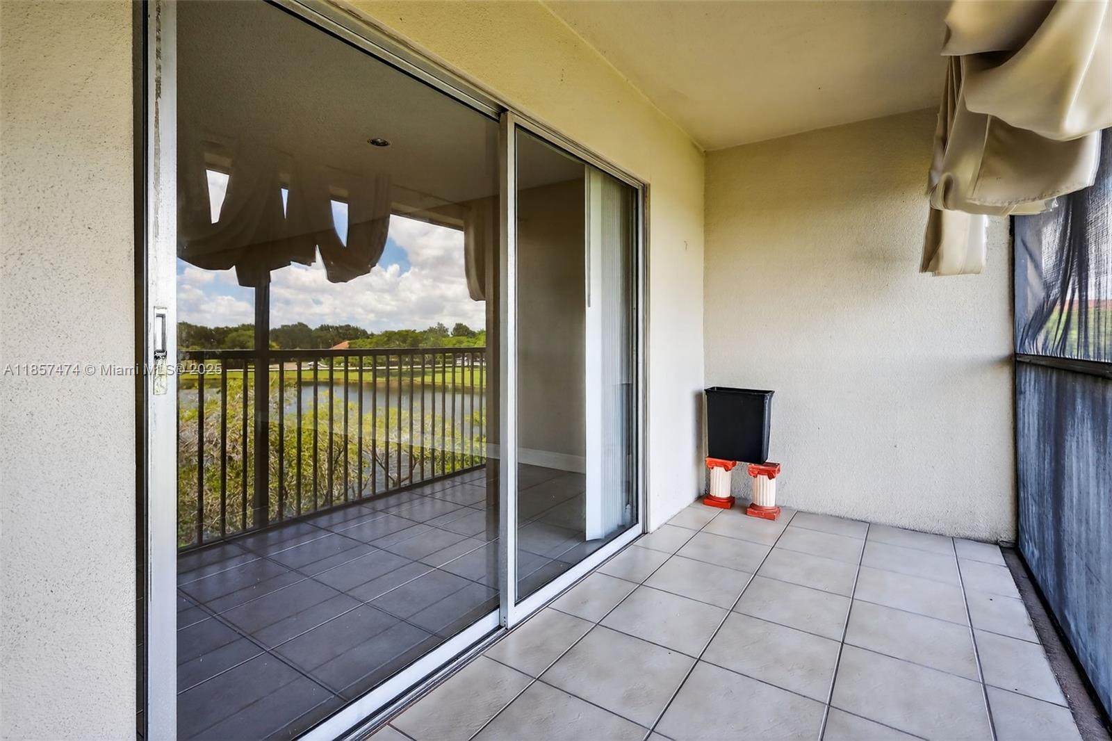 SUFFOLK AT CENTURY VILLAG - Residential Lease