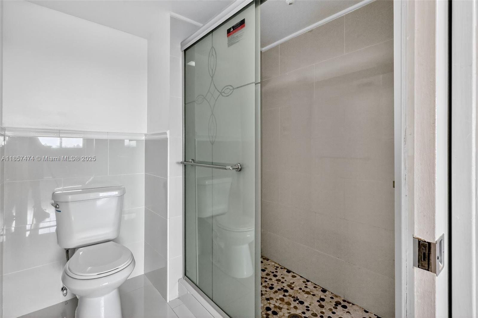 SUFFOLK AT CENTURY VILLAG - Residential Lease