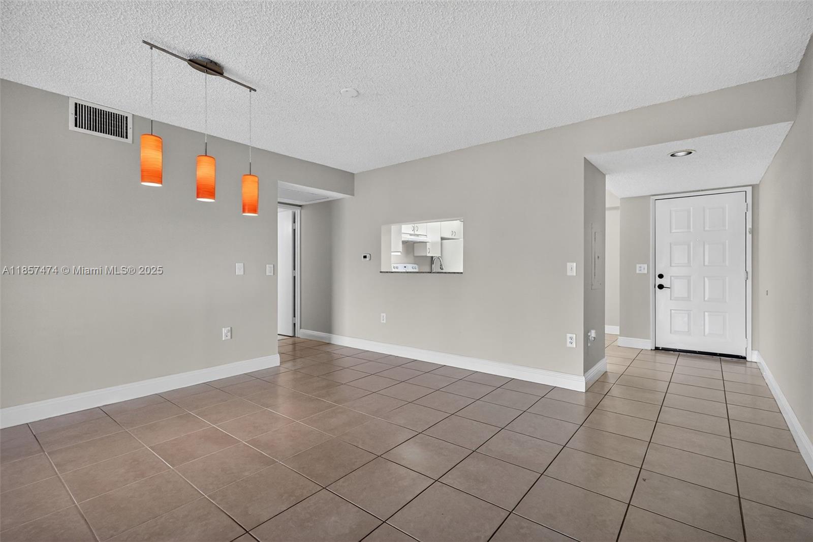 SUFFOLK AT CENTURY VILLAG - Residential Lease