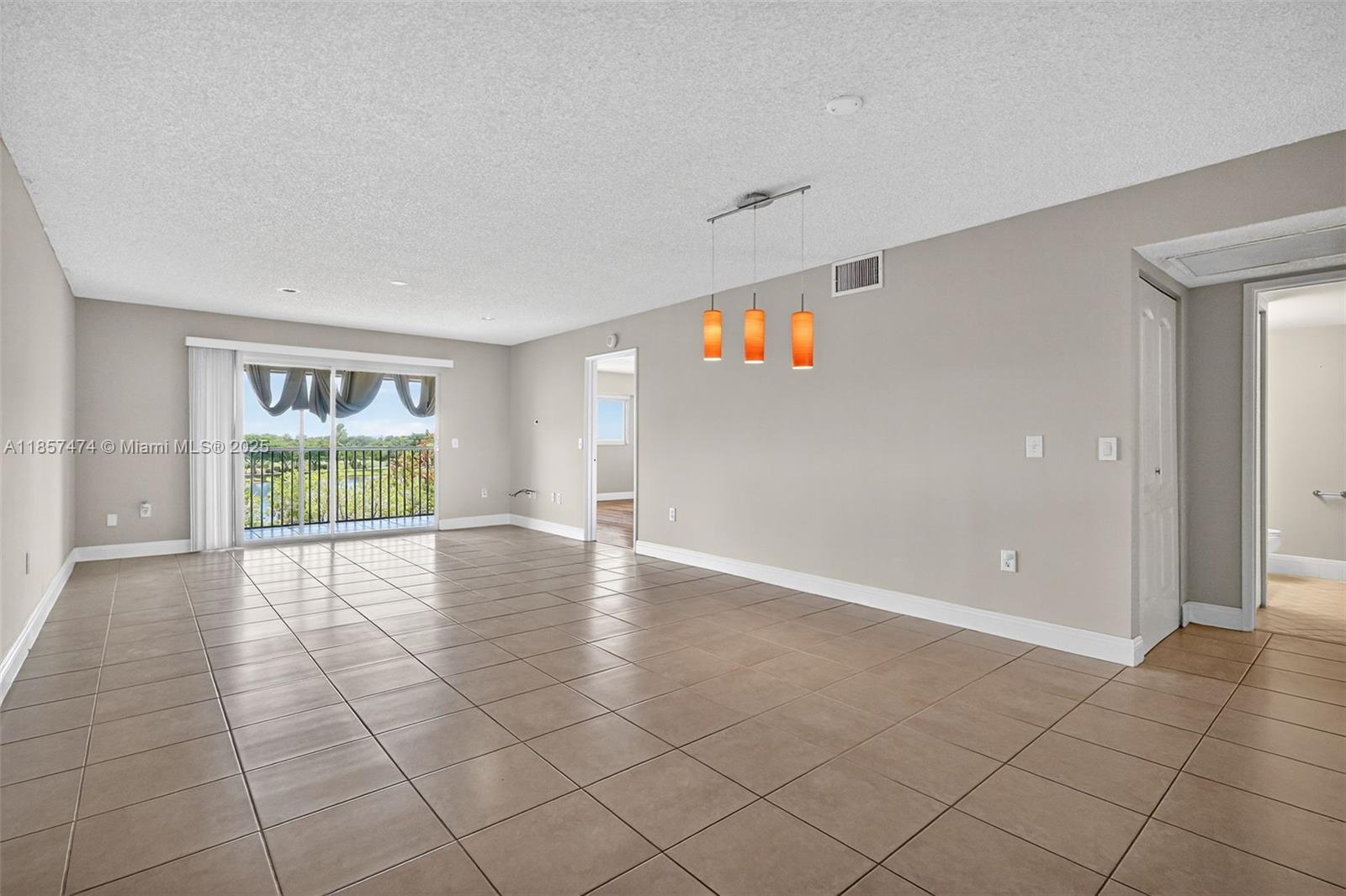 SUFFOLK AT CENTURY VILLAG - Residential Lease