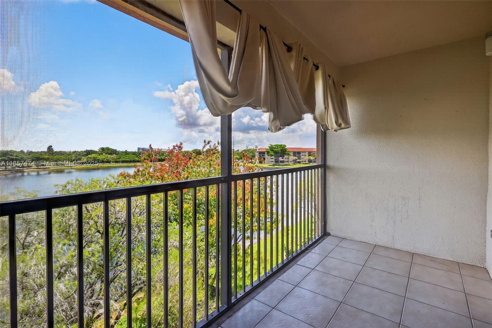 SUFFOLK AT CENTURY VILLAG - Residential Lease