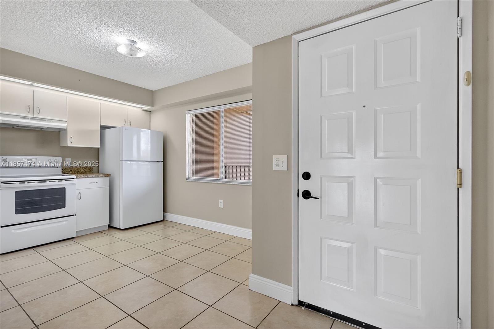 SUFFOLK AT CENTURY VILLAG - Residential Lease
